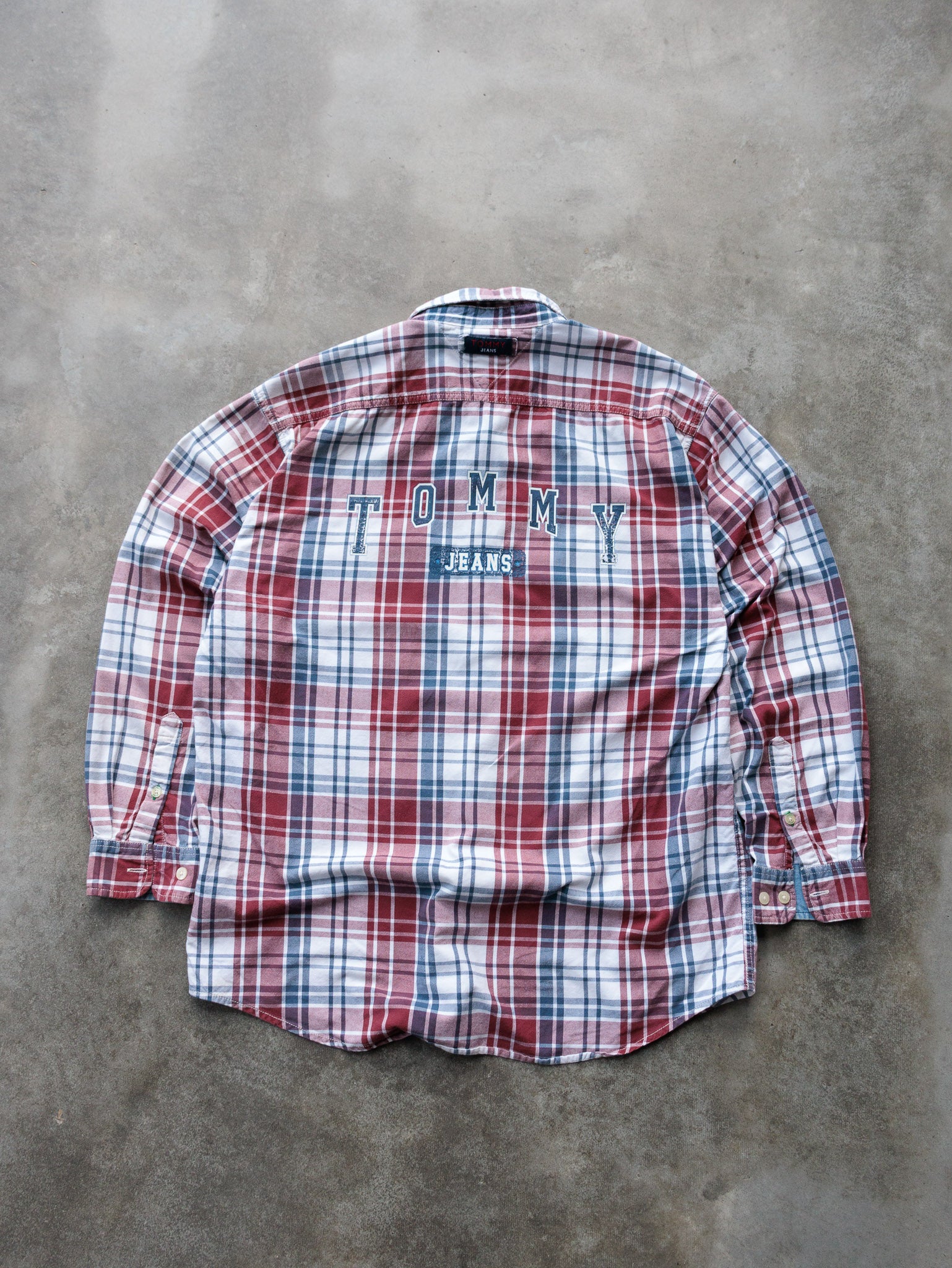 Vintage 90s Tommy Jeans Plaid Flannel Shirt (L)
