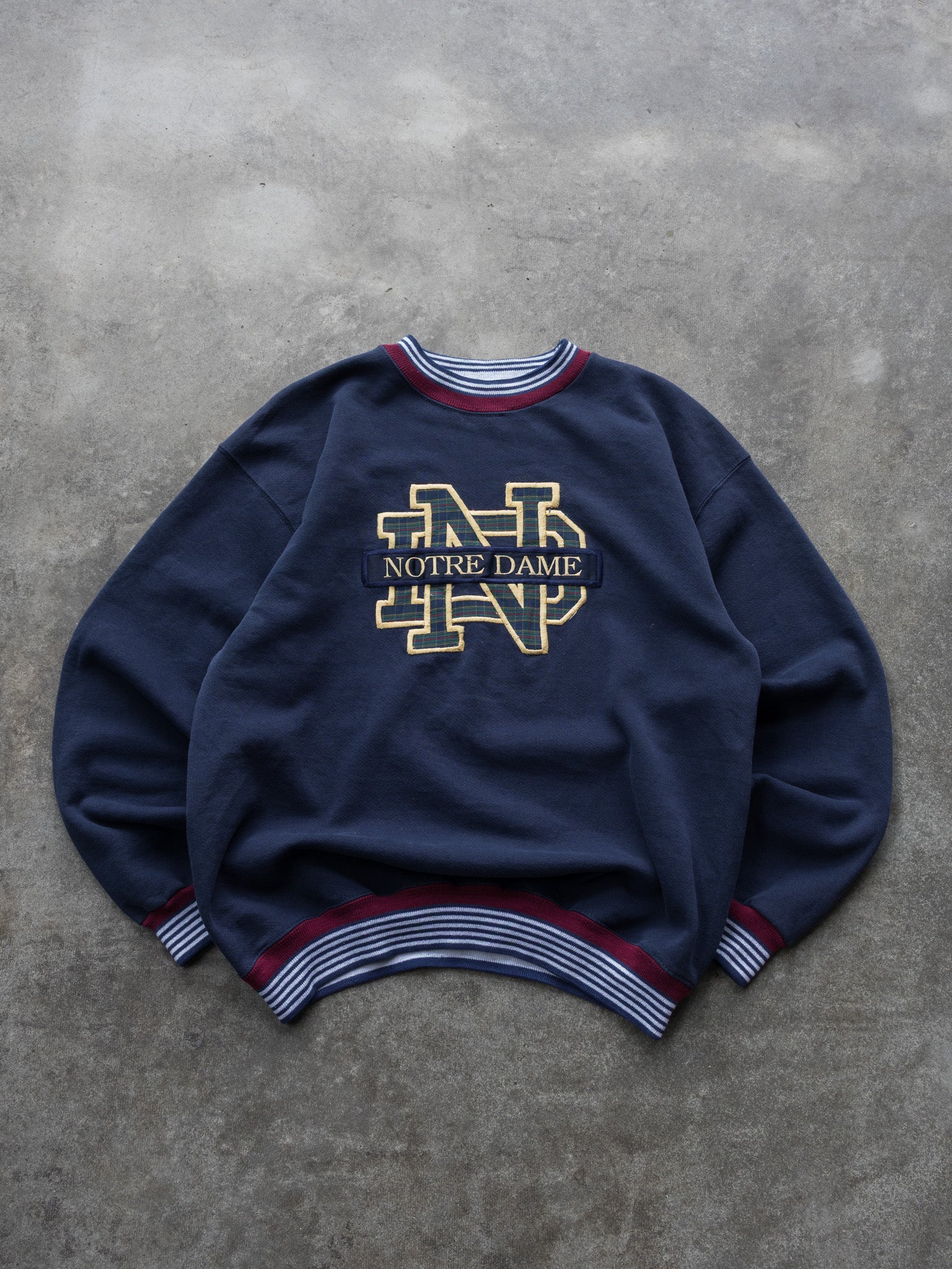 Vintage 90s Navy Notre Dame Sweatshirt (L)
