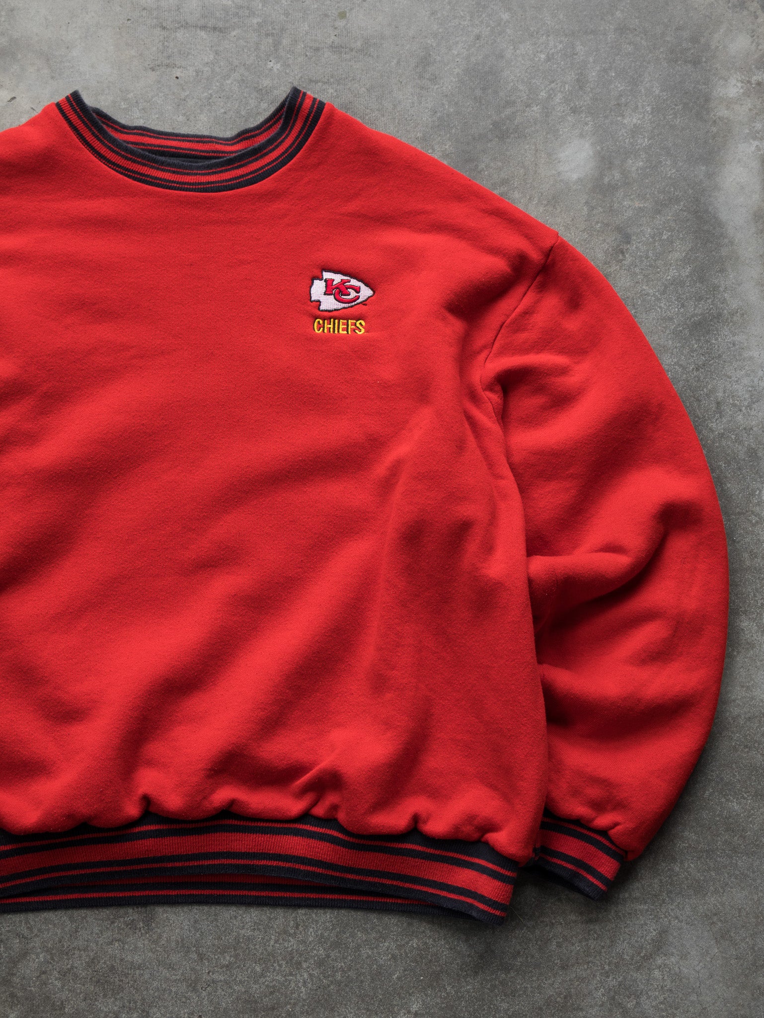 Vintage Black & Red Kansas City Chiefs Reversible Sweatshirt (XL)