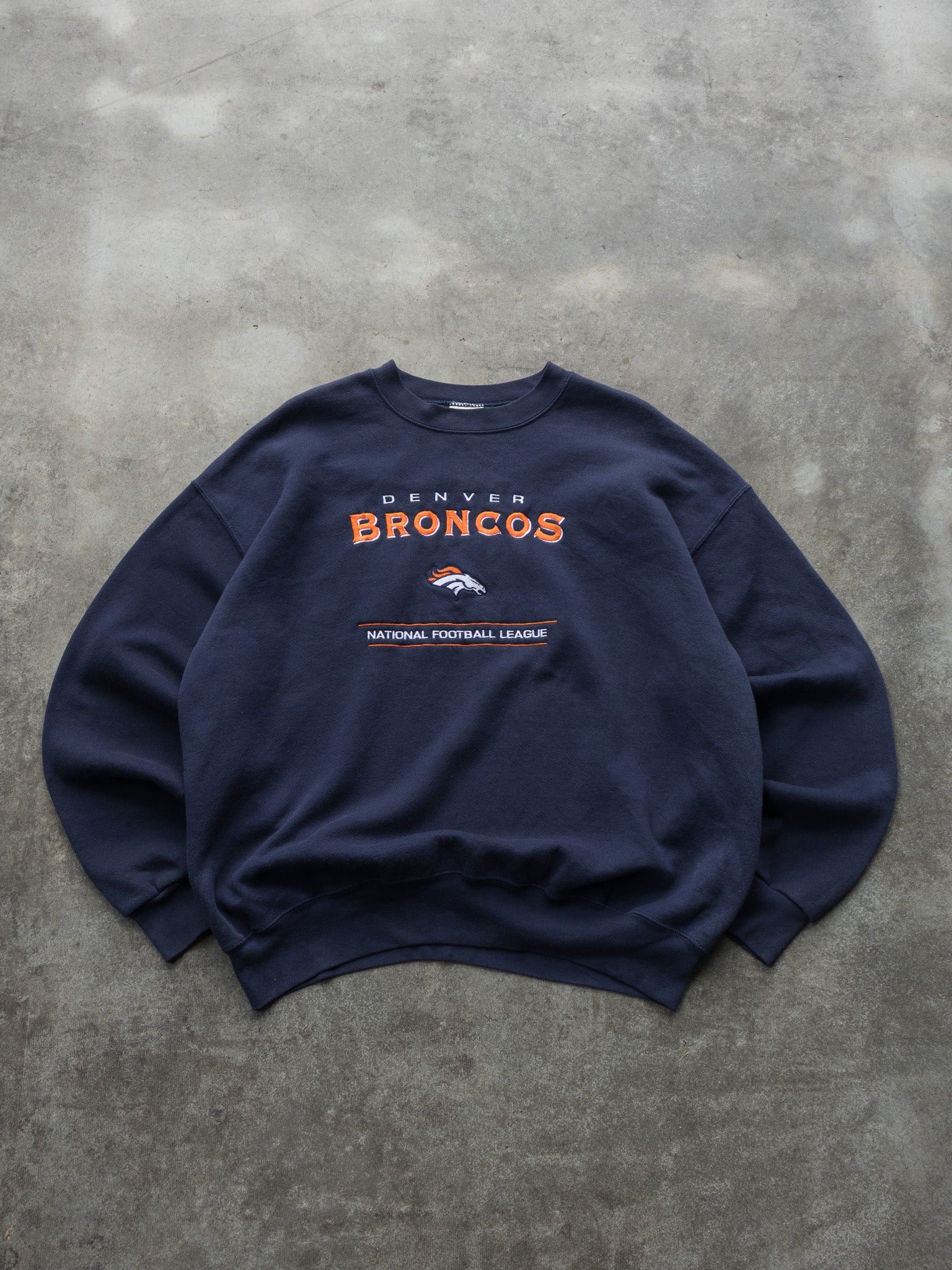 Vintage Navy Denver Broncos Sweatshirt (XL)