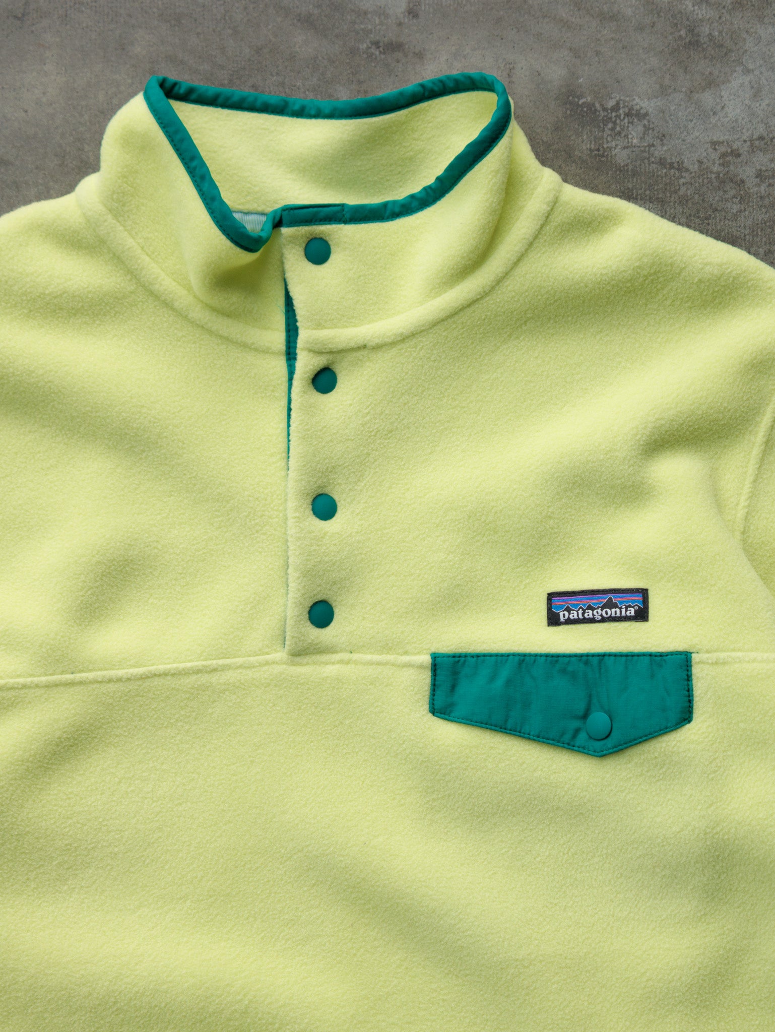 Vintage Yellow Patagonia Snap-T Fleece Sweatshirt (Women's XL)