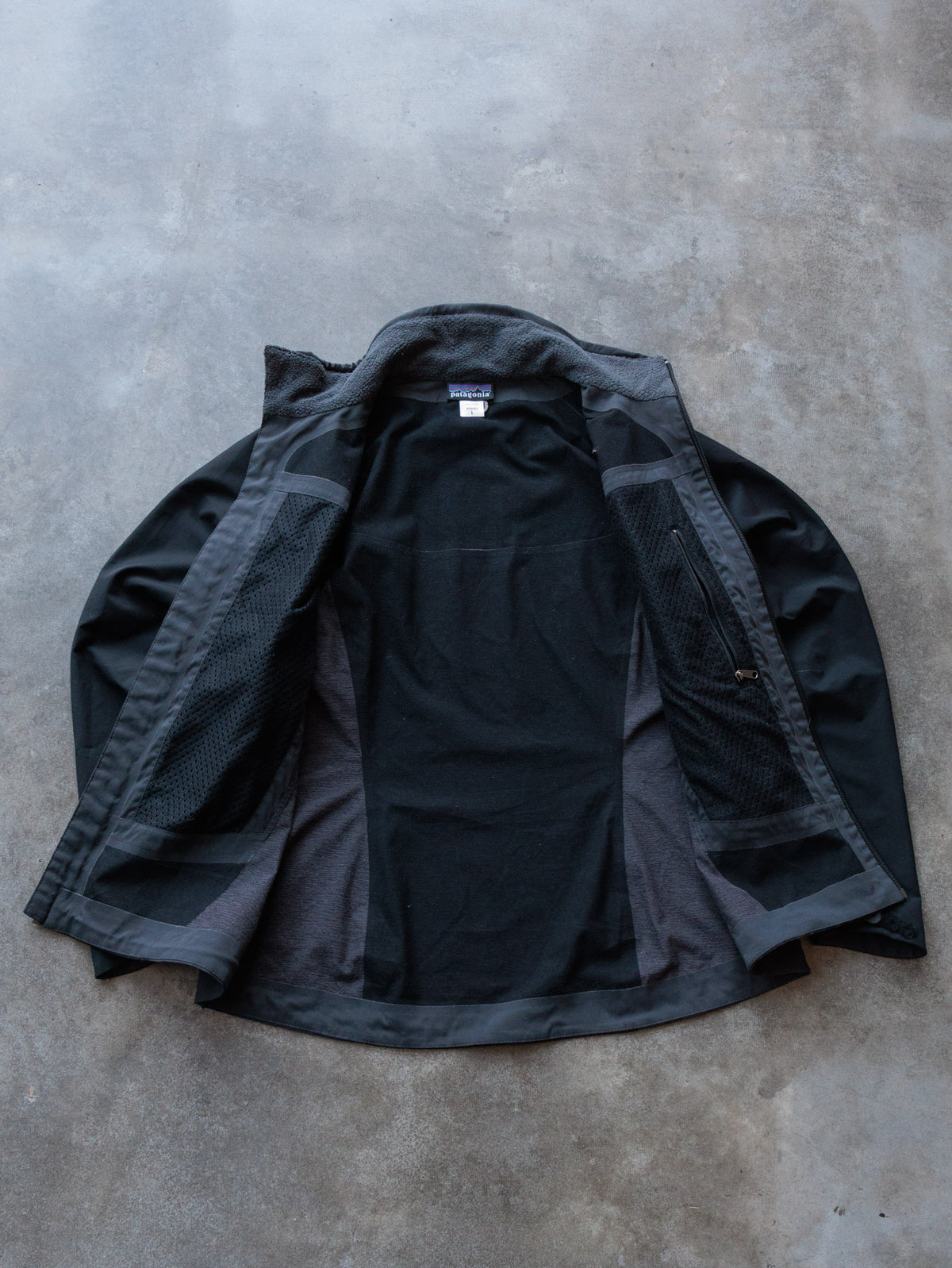 Vintage Black Patagonia Jacket (Women's L)