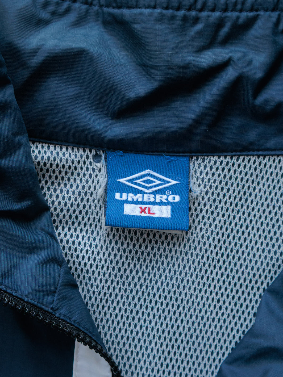 Vintage Black Umbro Colourblock Windbreaker (XL)