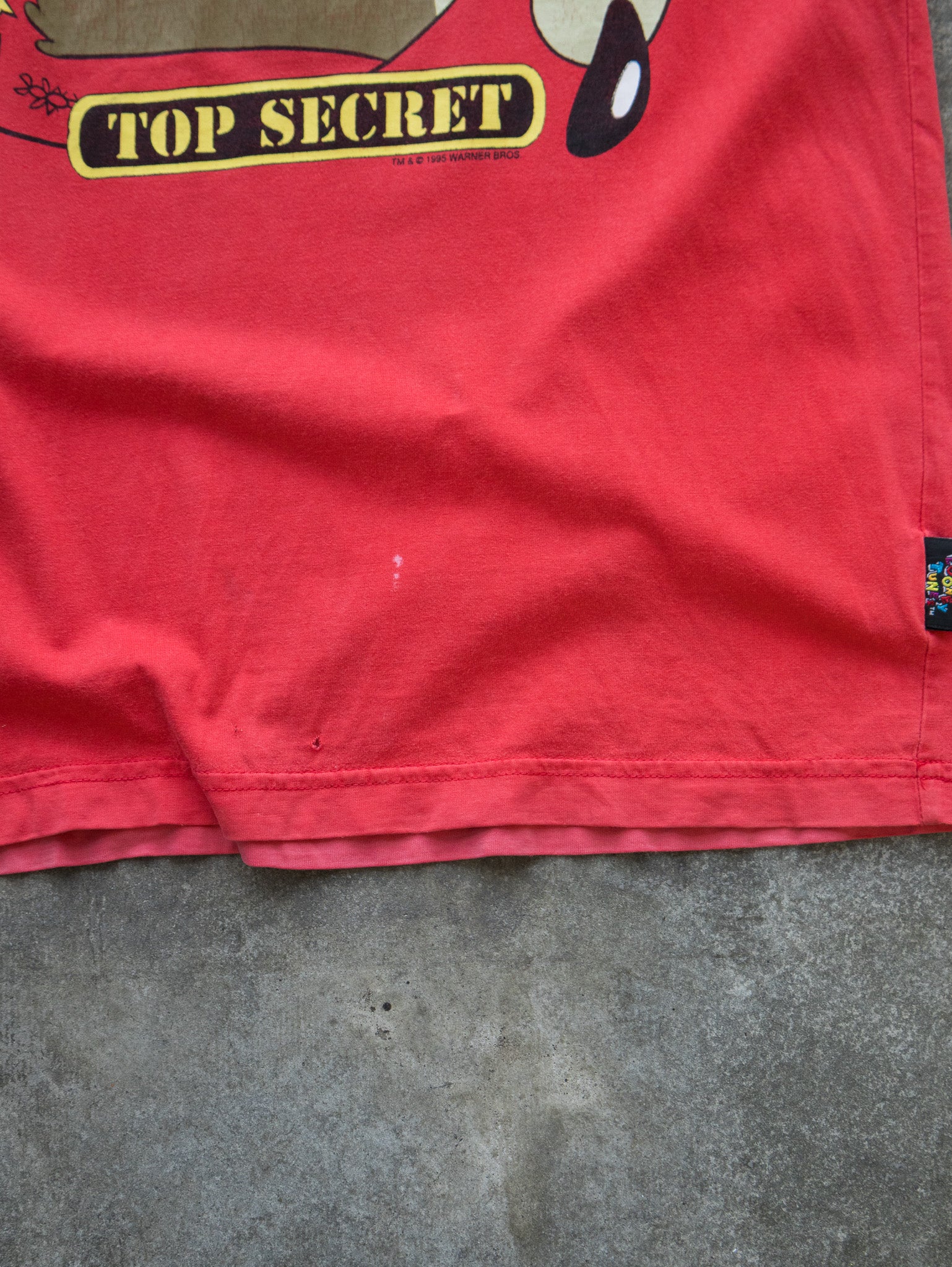 Vintage 1995 Wile E. Coyote & Road Runner Looney Tunes Tee (L)