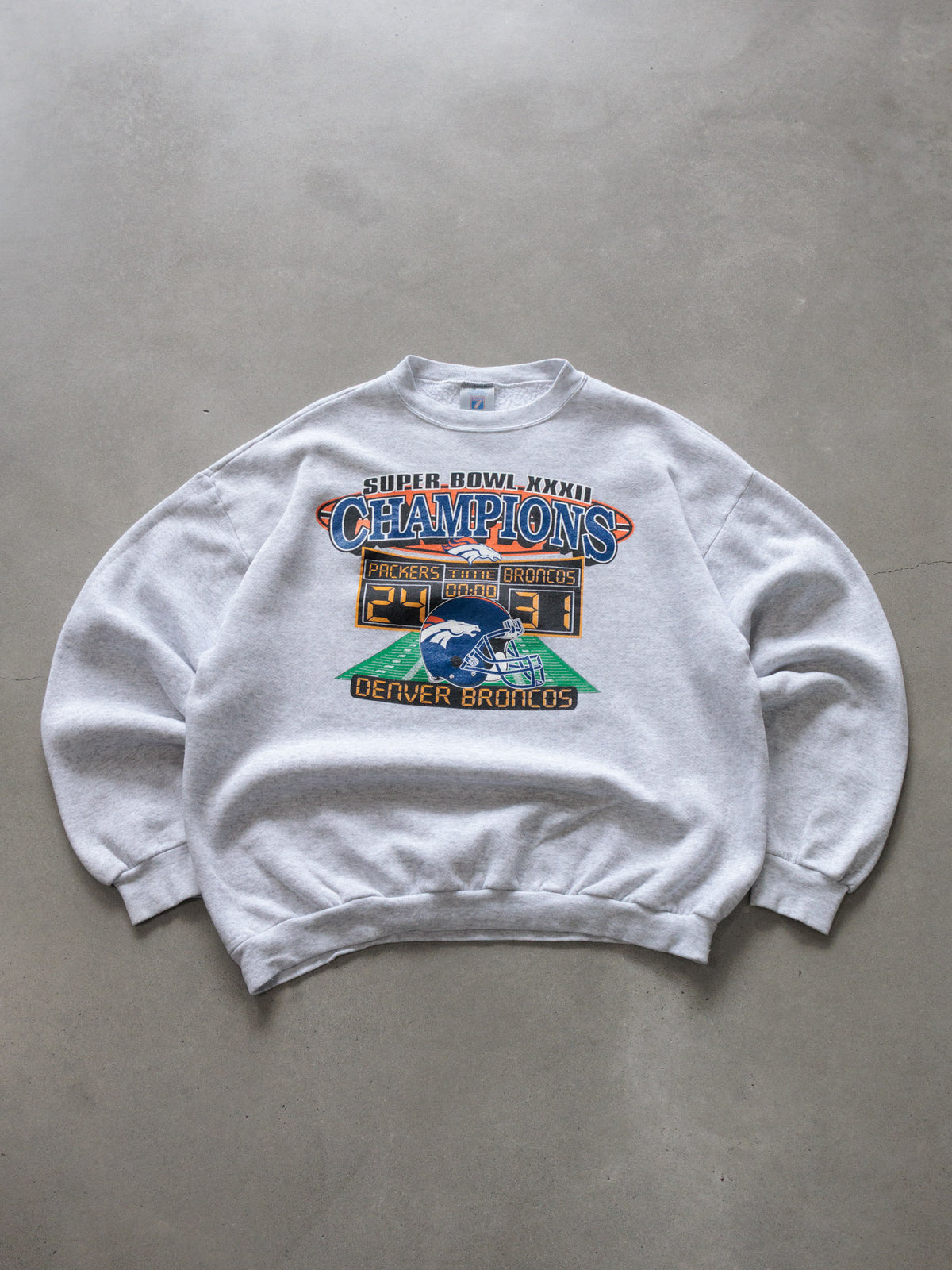 Vintage 1998 Grey Denver Broncos Super Bowl Champions Sweatshirt (XL)