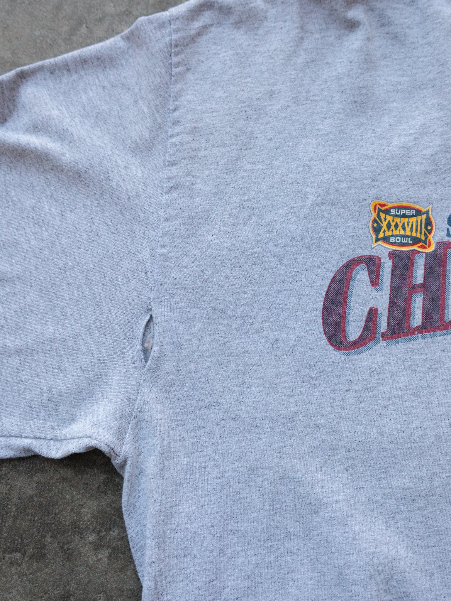 Vintage 2004 Grey New England Patriots Long Sleeve Tee (XL)