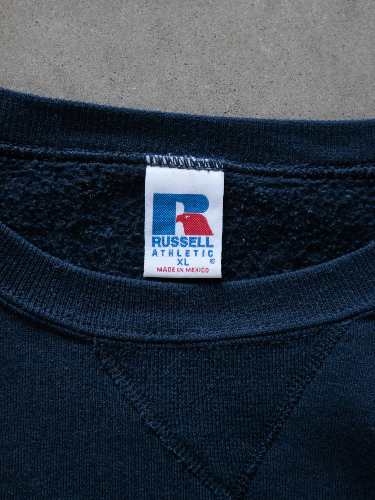 Vintage Navy Russell Athletic Sweatshirt (XL)