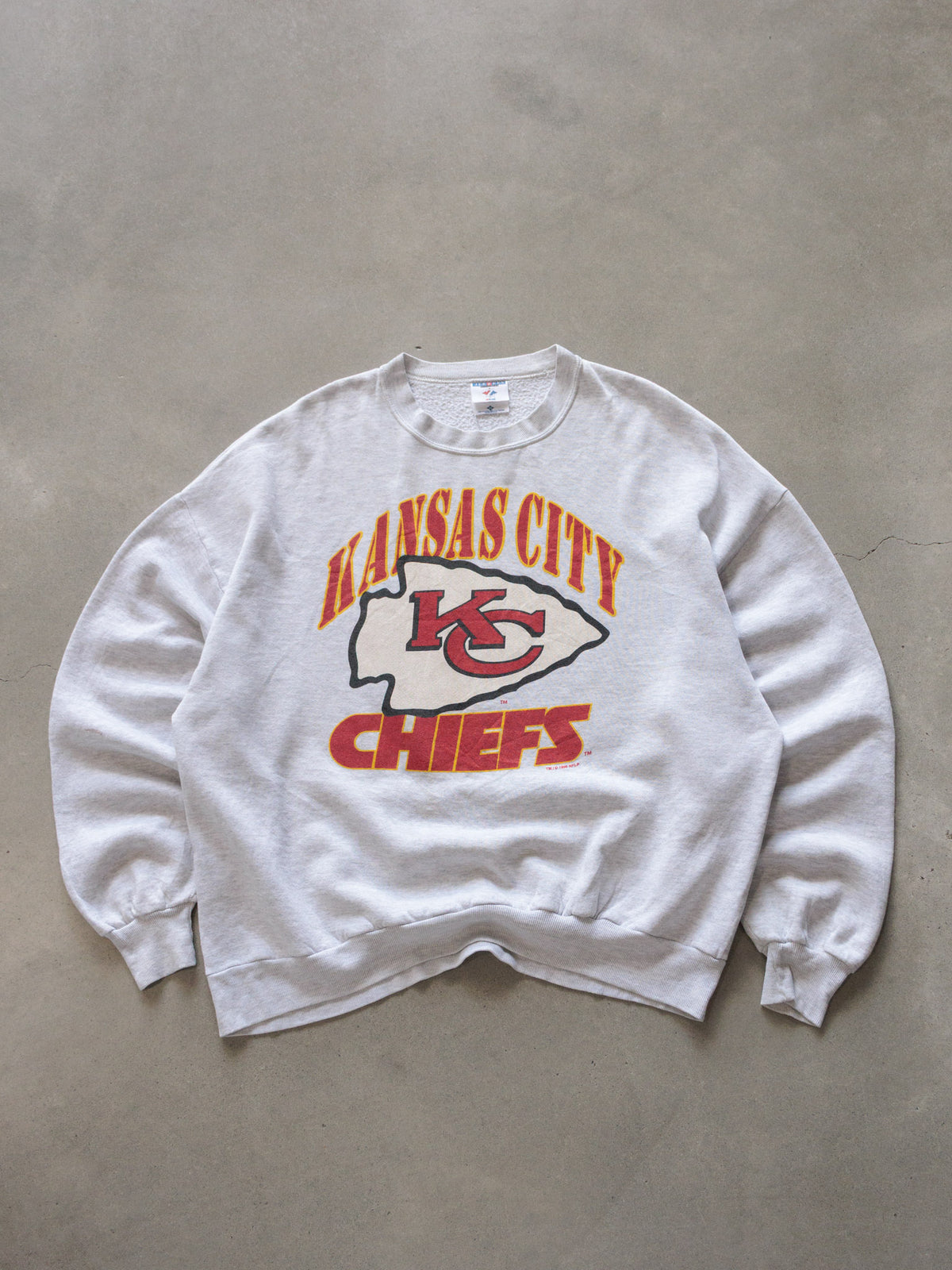 Vintage 90s Grey Kansas City Chiefs D. Thomas Sweatshirt (2XL)