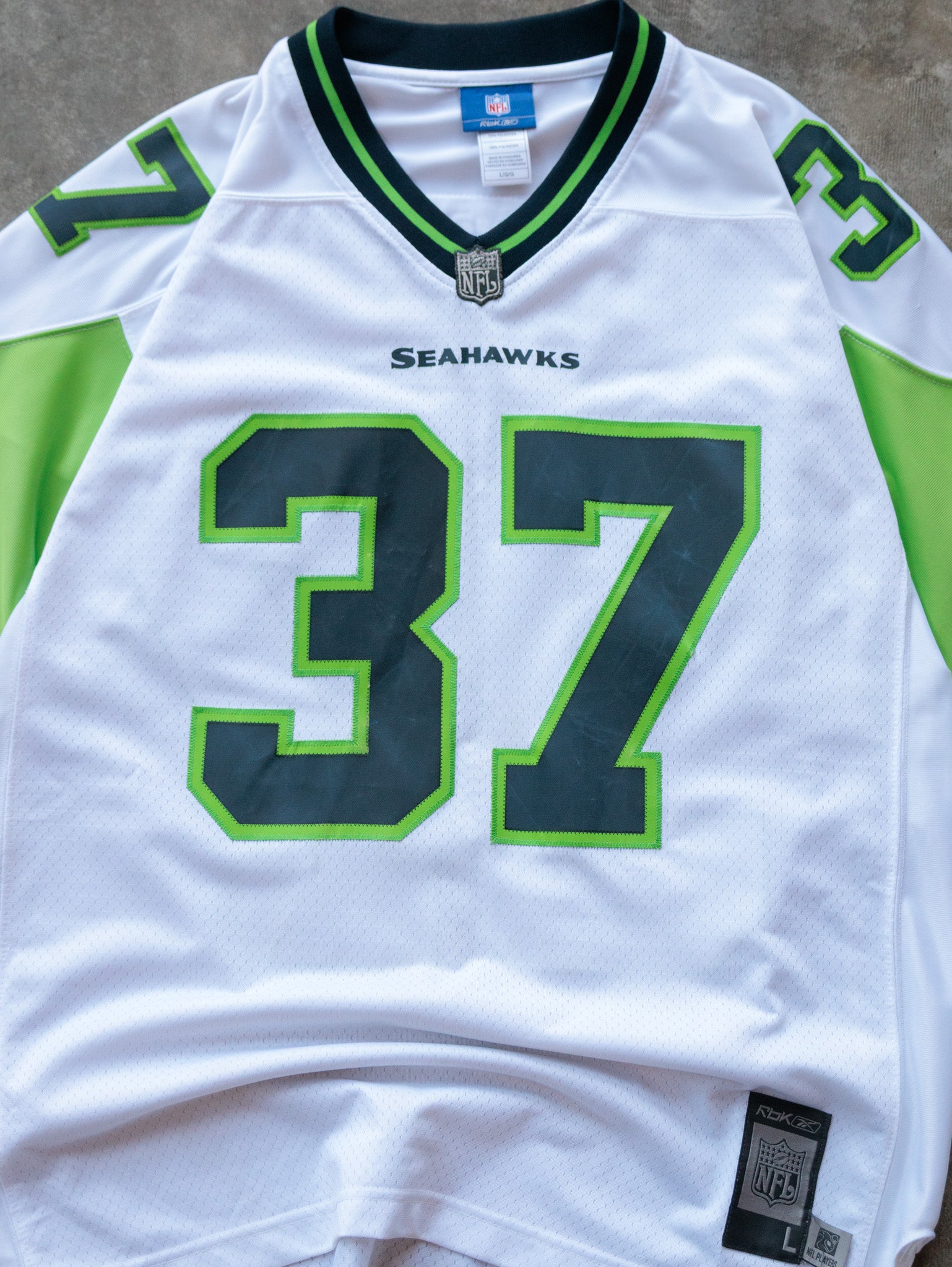 Vintage 00s White Reebok Seattle Seahawks Alexander Jersey (L)