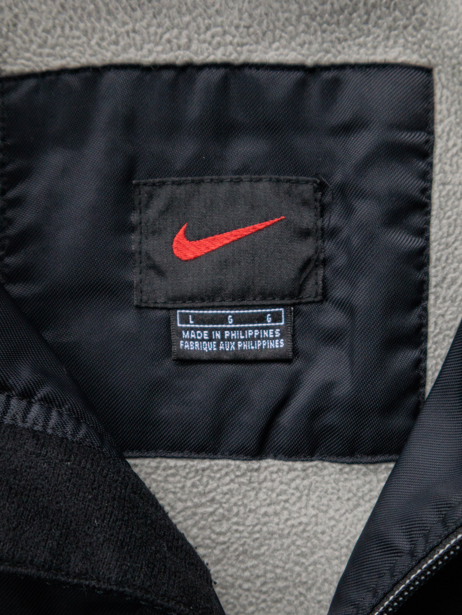 Vintage 90s Black Nike Fleece-Lined Jacket (L)