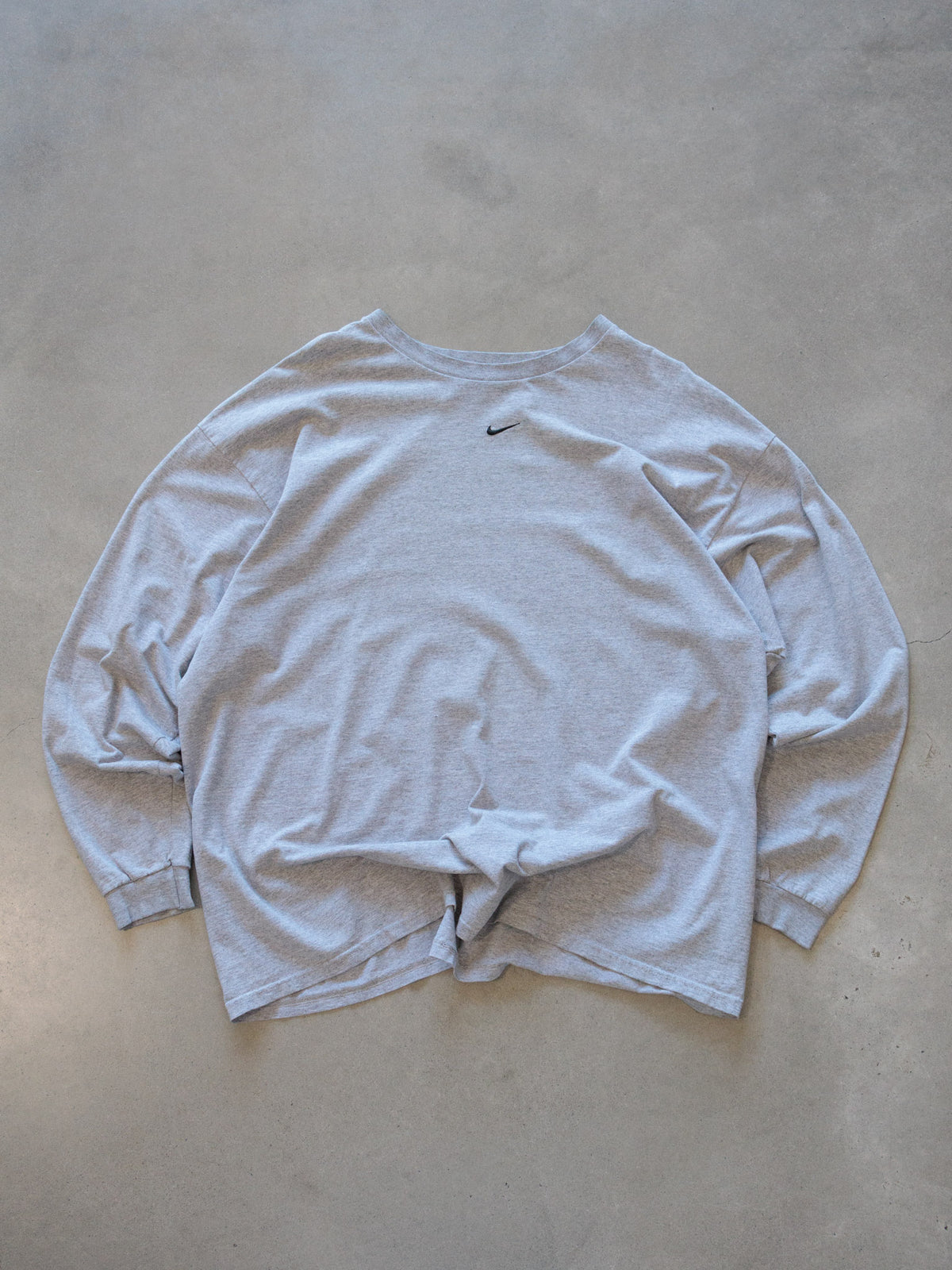 Vintage 00s Grey Nike Long Sleeve Tee (2XL)