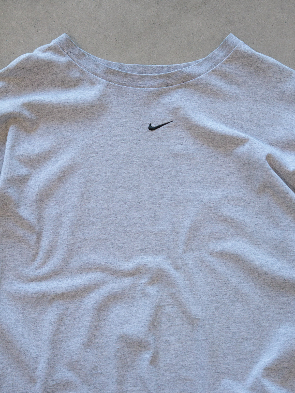 Vintage 00s Grey Nike Long Sleeve Tee (2XL)