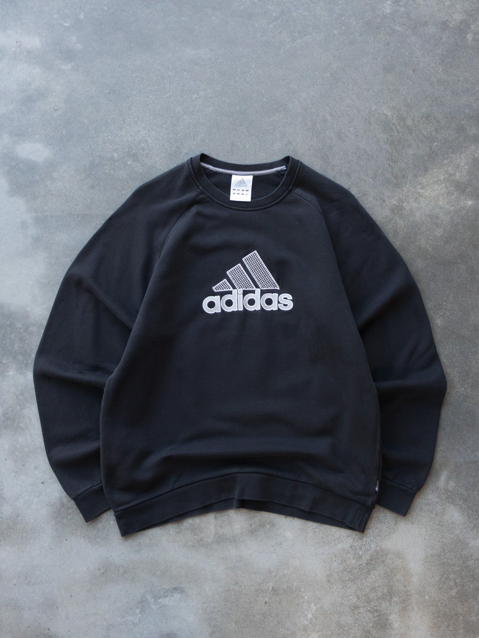 Vintage Black Adidas Embroidered Sweatshirt (M)