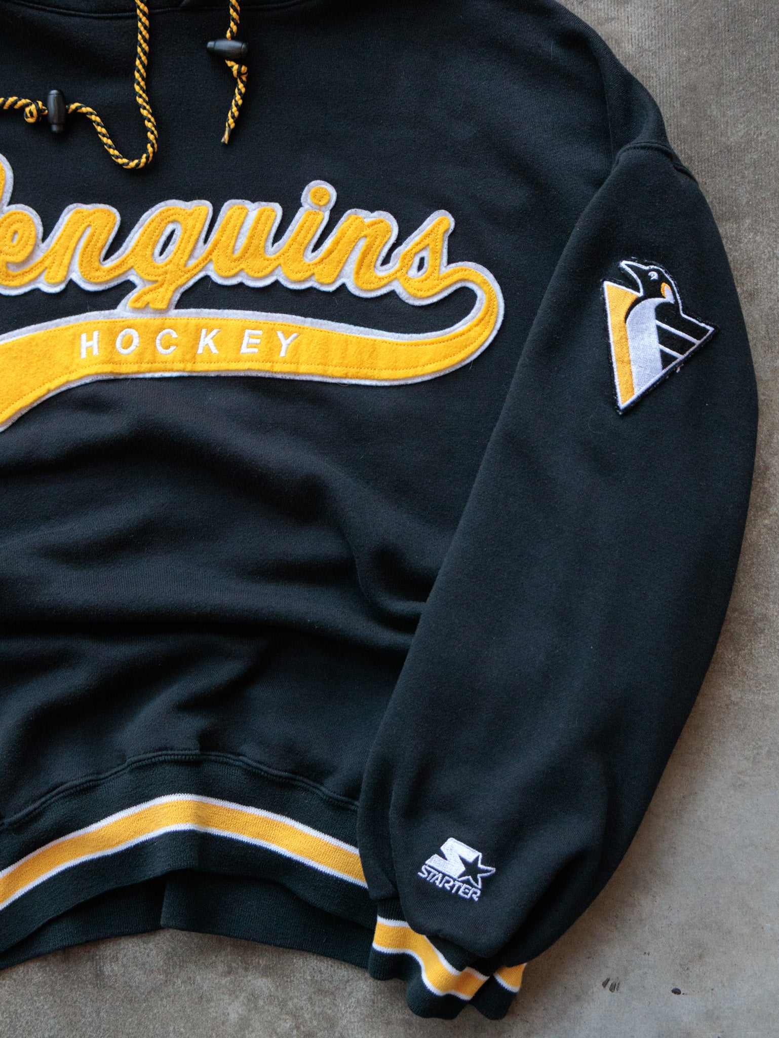 Vintage 90s Black Pittsburgh Penguins Starter Hoodie (XL)