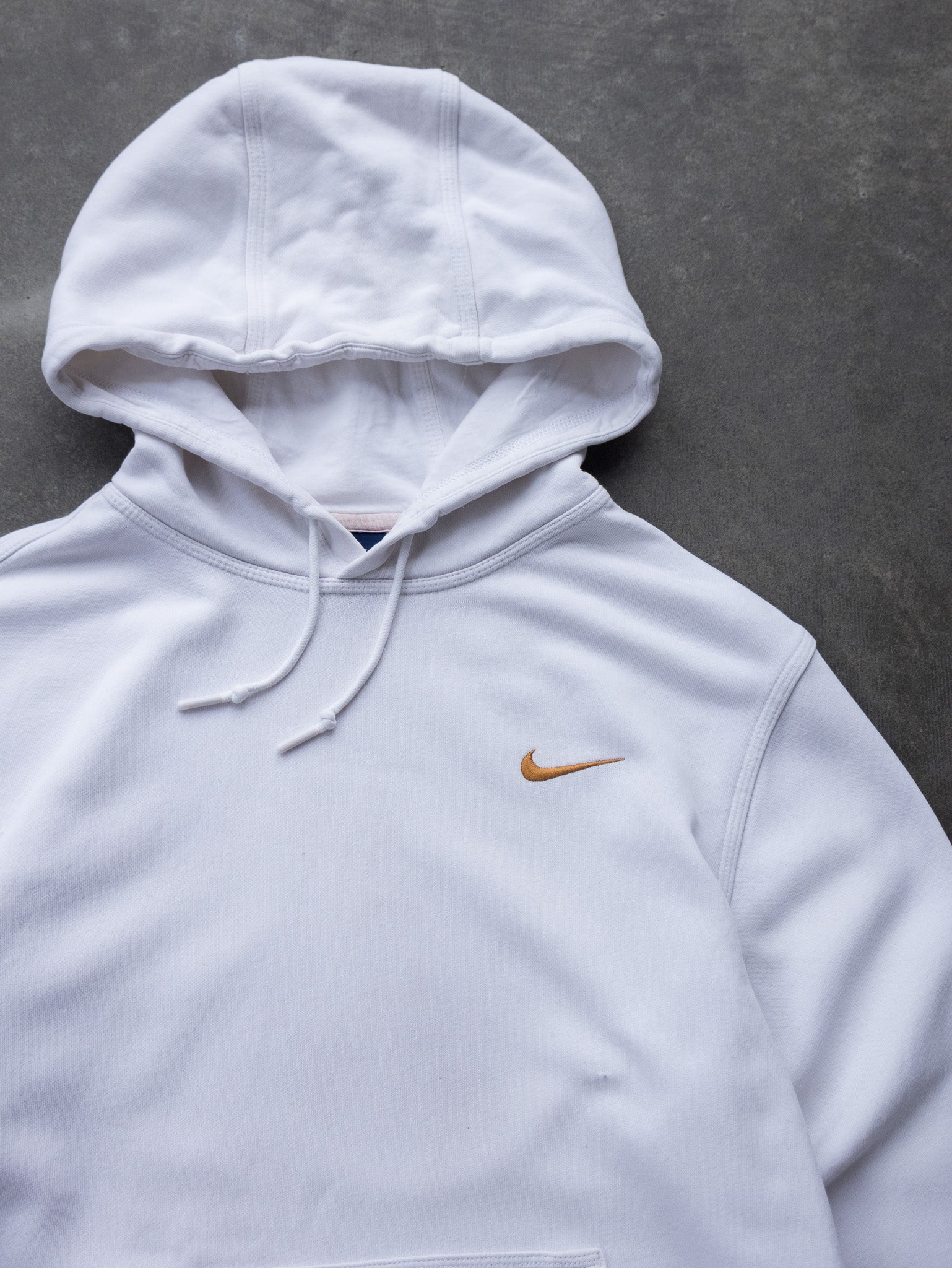 Vintage White Nike Swoosh Hoodie (L)