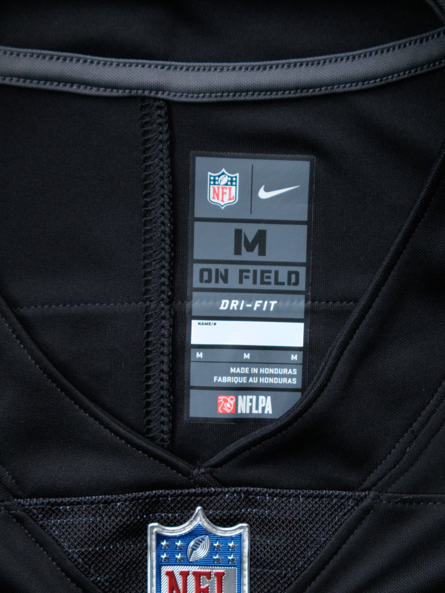 Black Nike Oakland Raiders Khalil Mack NFL Jersey (M)