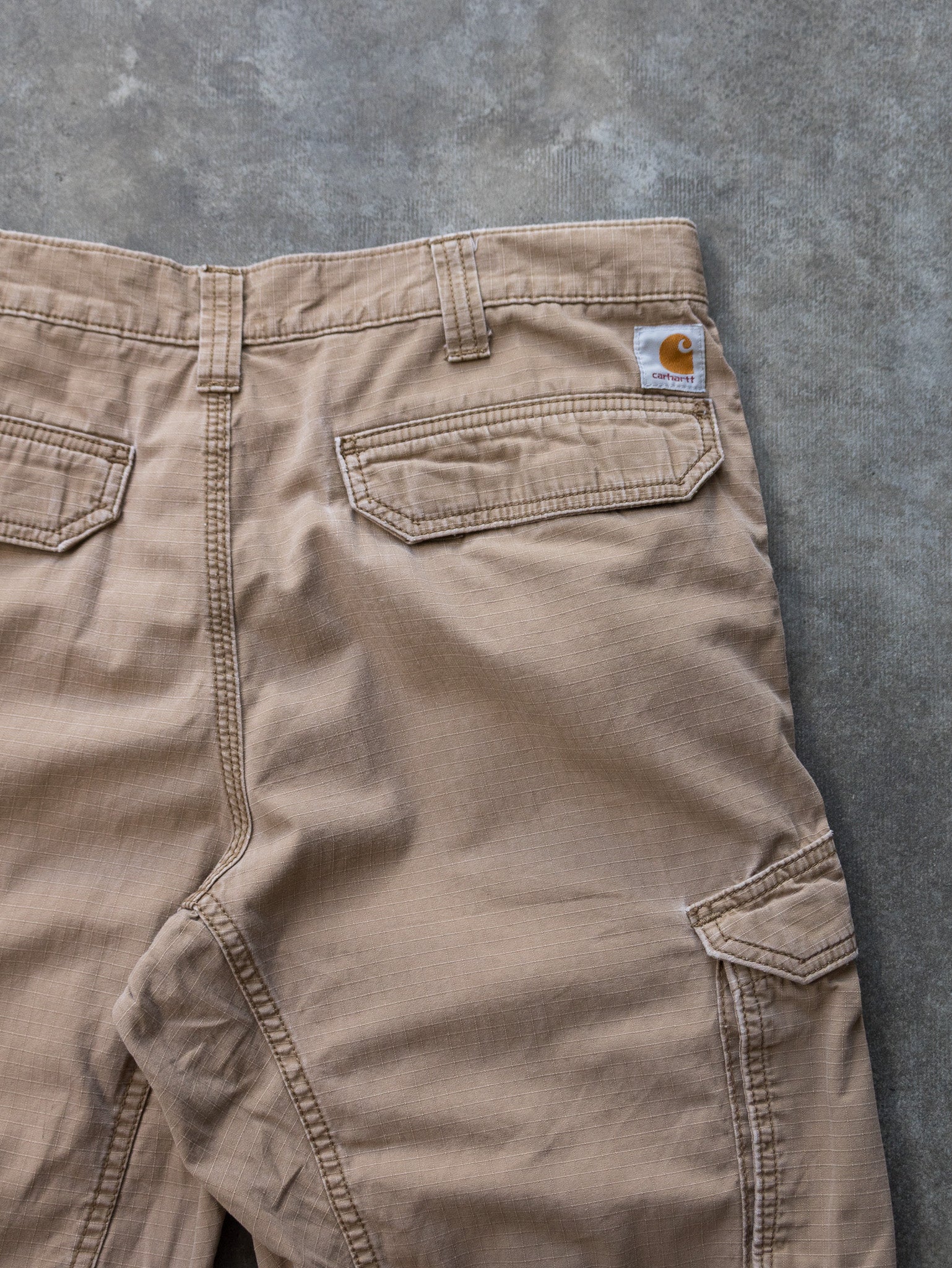 Vintage Tan Carhartt Cargo Shorts (W33)