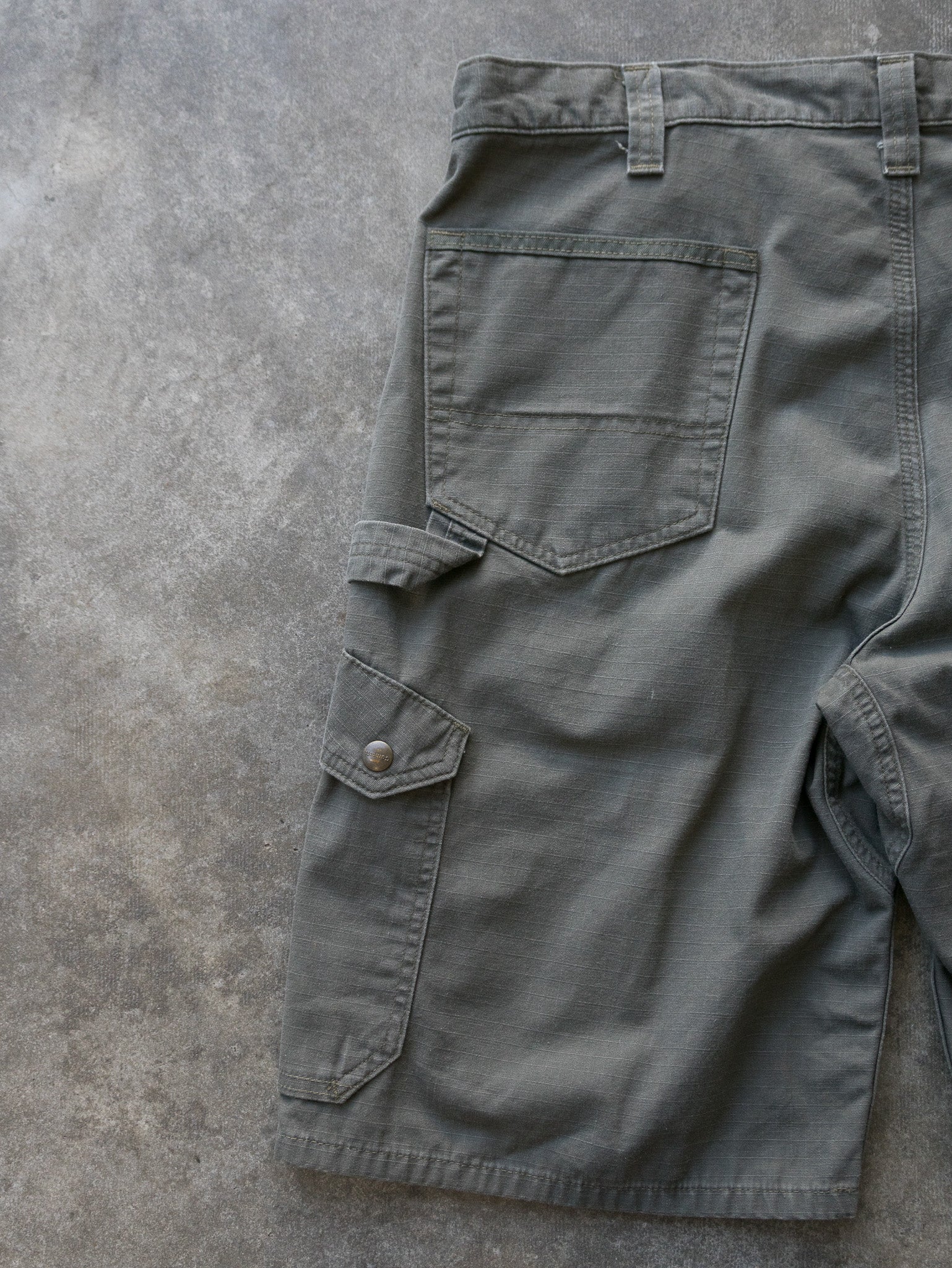 Vintage 00s Moss Green Carhartt Ripstop Cargo Shorts (W36)