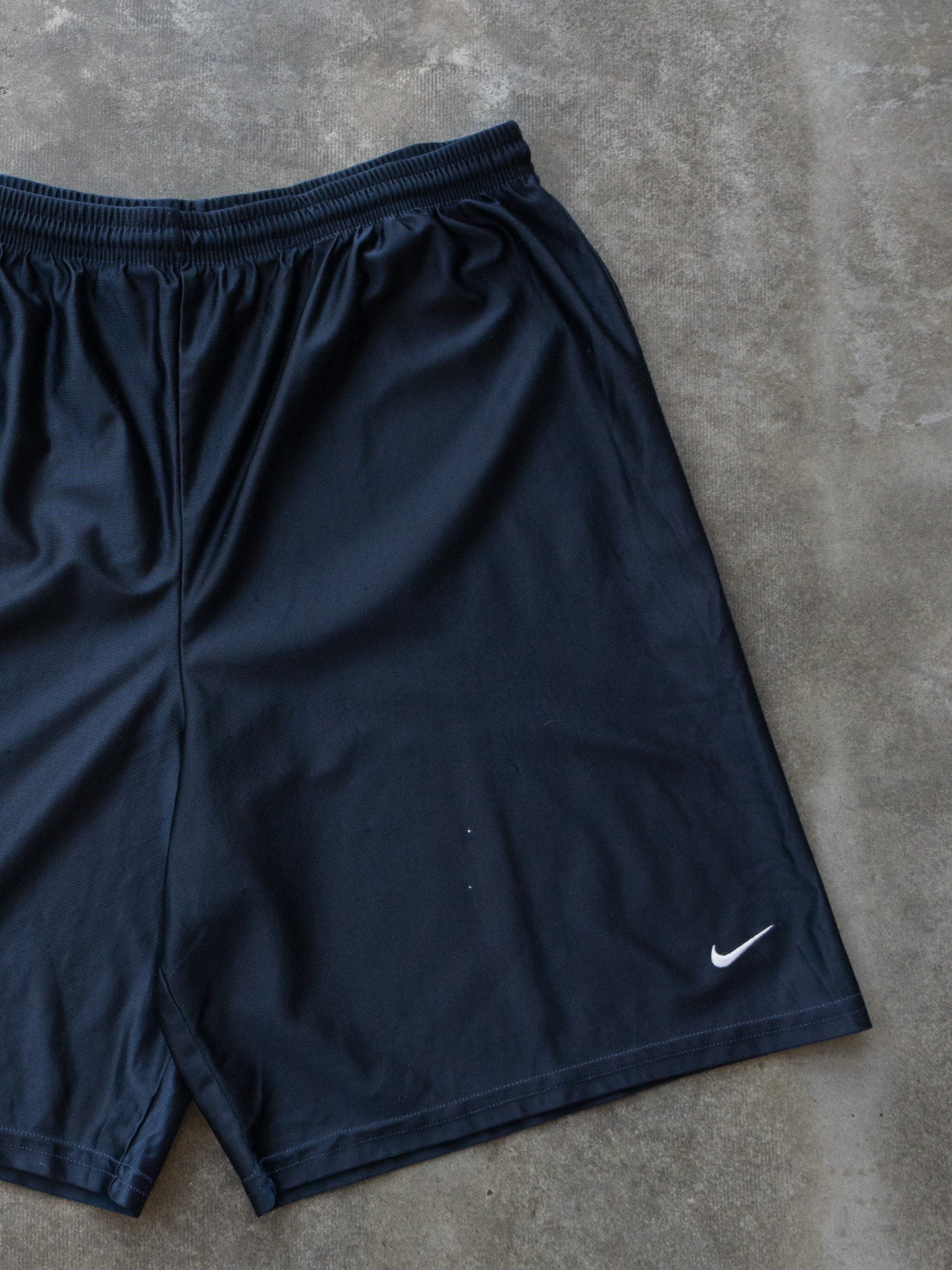 Vintage Navy Nike Shorts (L)