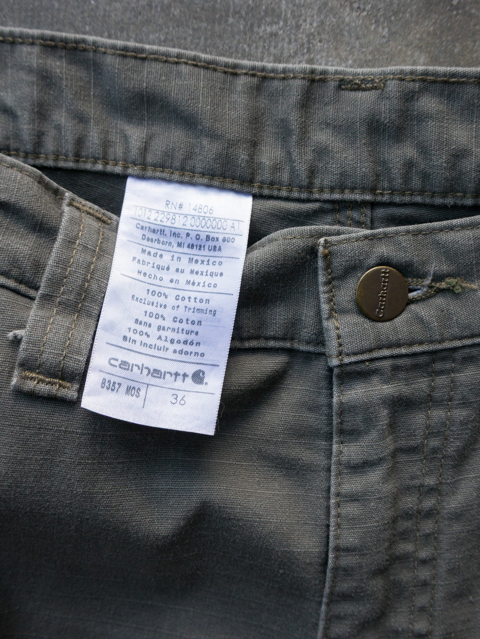 Vintage 00s Moss Green Carhartt Ripstop Cargo Shorts (W36)