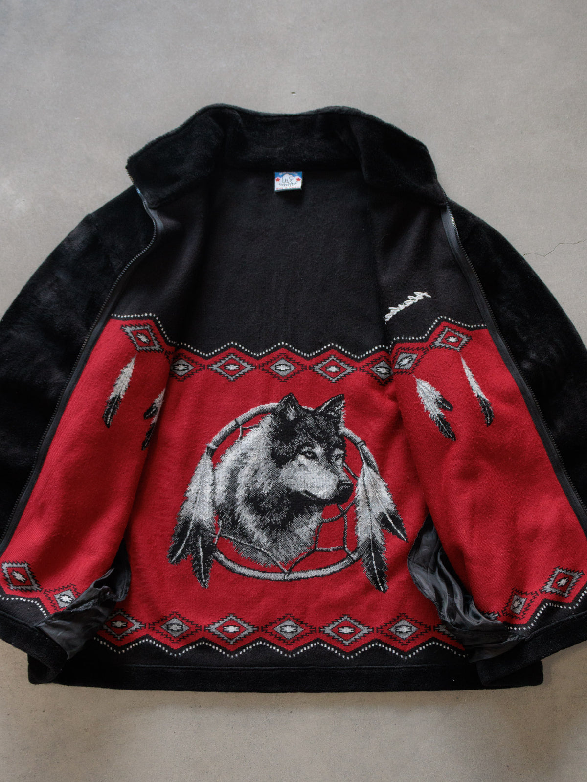 Vintage 90s Black Alaska Wolf Fleece Jacket (-)
