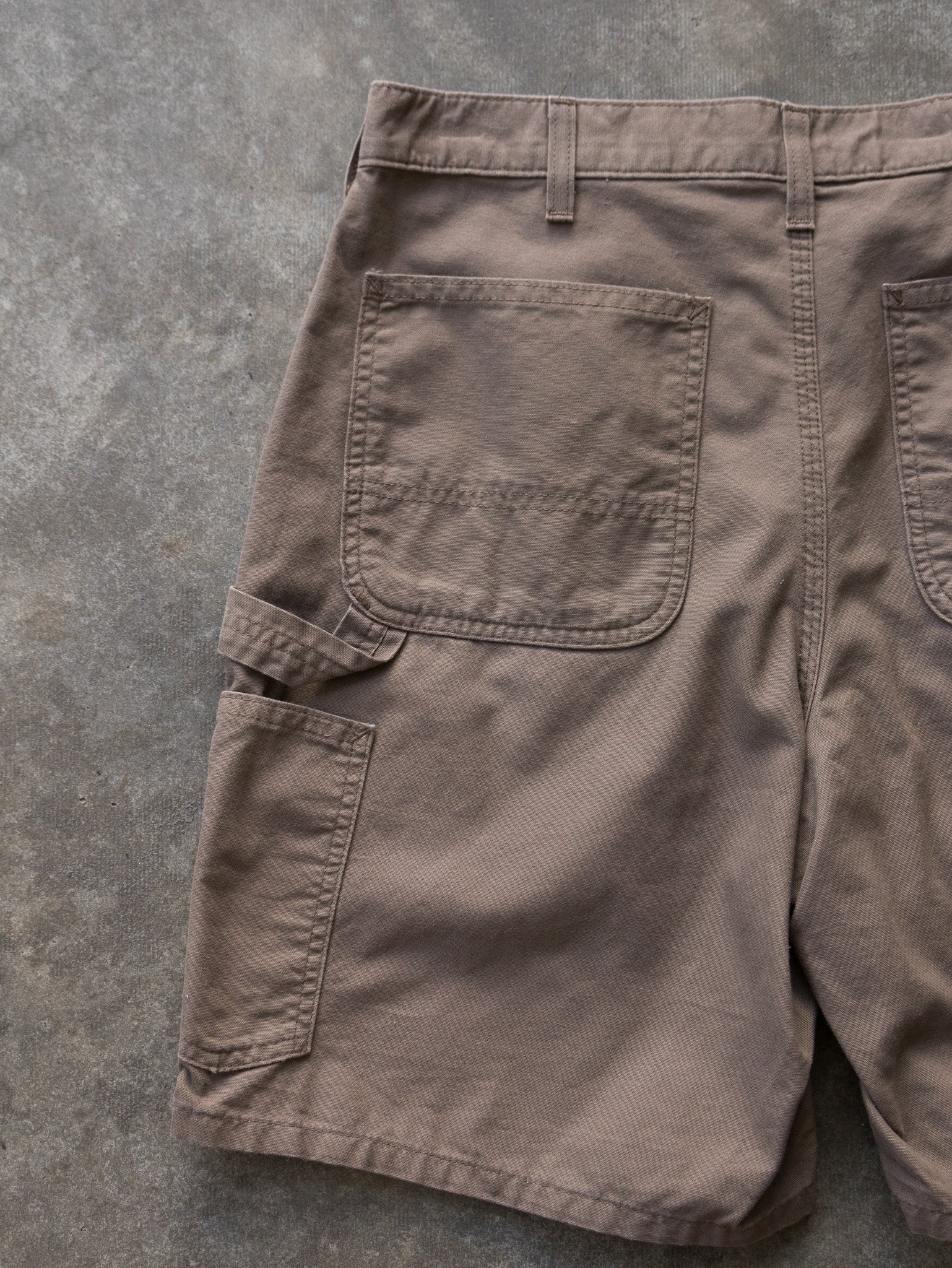 Vintage Brown Carhartt Carpenter Shorts (W32)