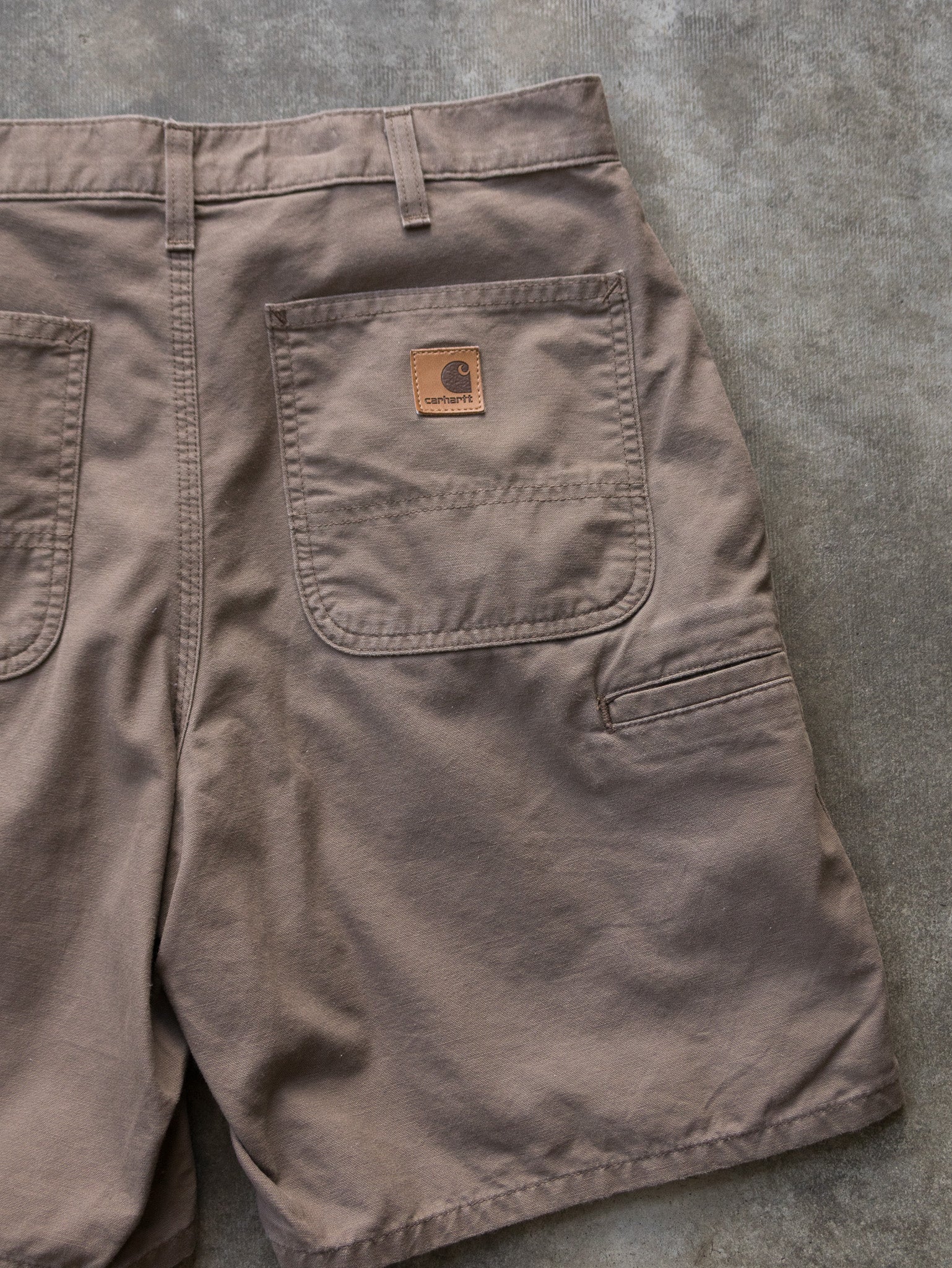 Vintage Brown Carhartt Carpenter Shorts (W32)