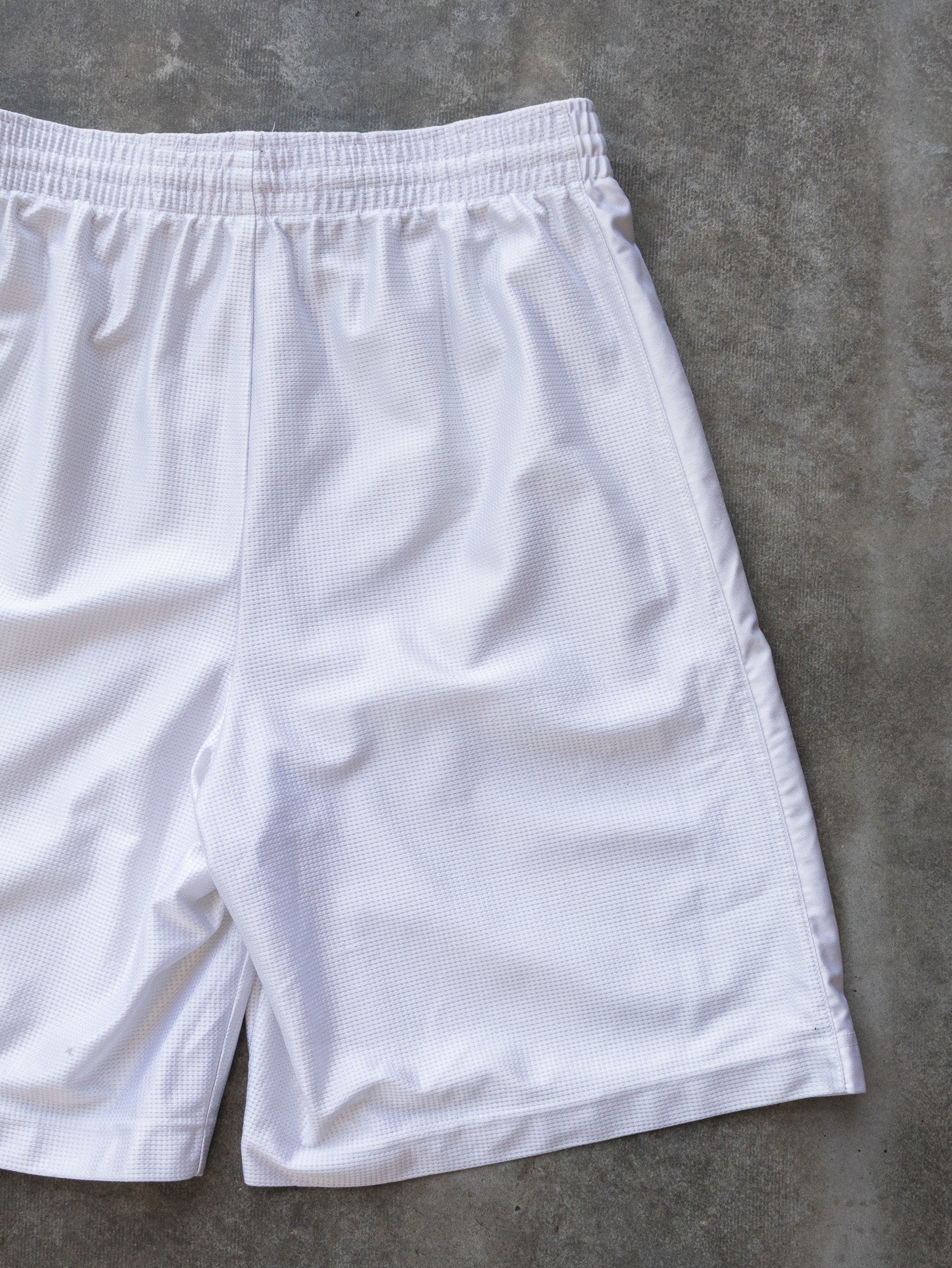 Vintage White Nike Basketball Shorts (L)