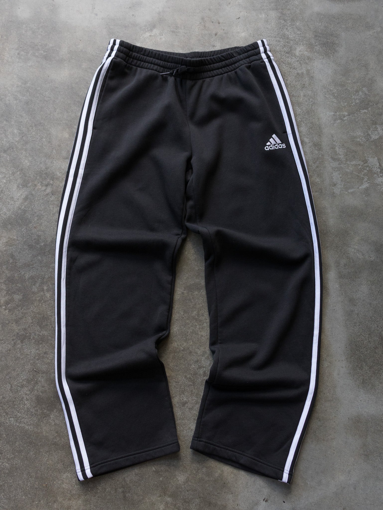 Vintage Black Adidas 3-Stripe Sweatpants (L)