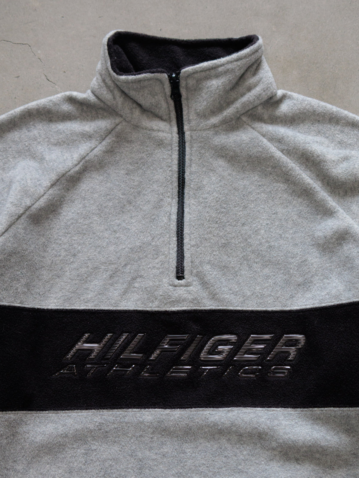Vintage 90s Grey Tommy Hilfiger Colourblock Fleece Quarter Zip (S)