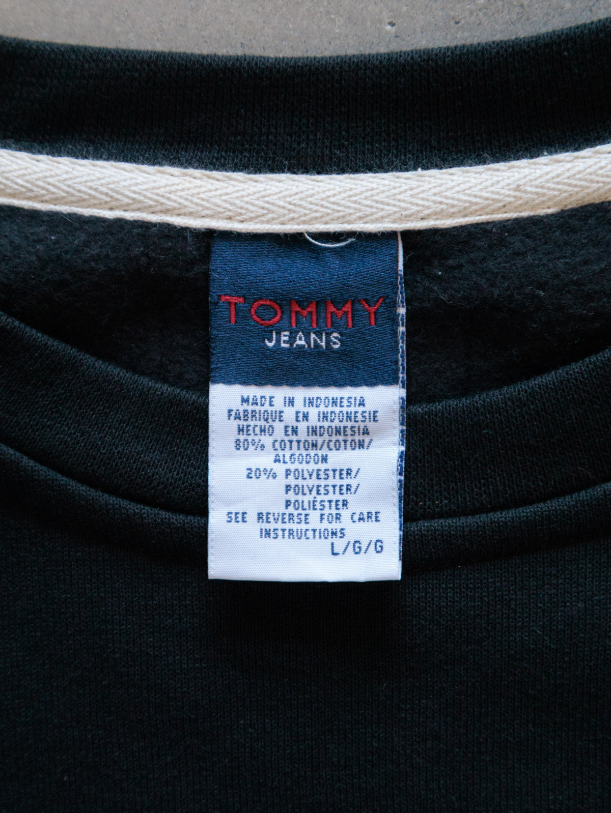 Vintage 00s Black Tommy Jeans Spell Out Long Sleeve Tee (L)