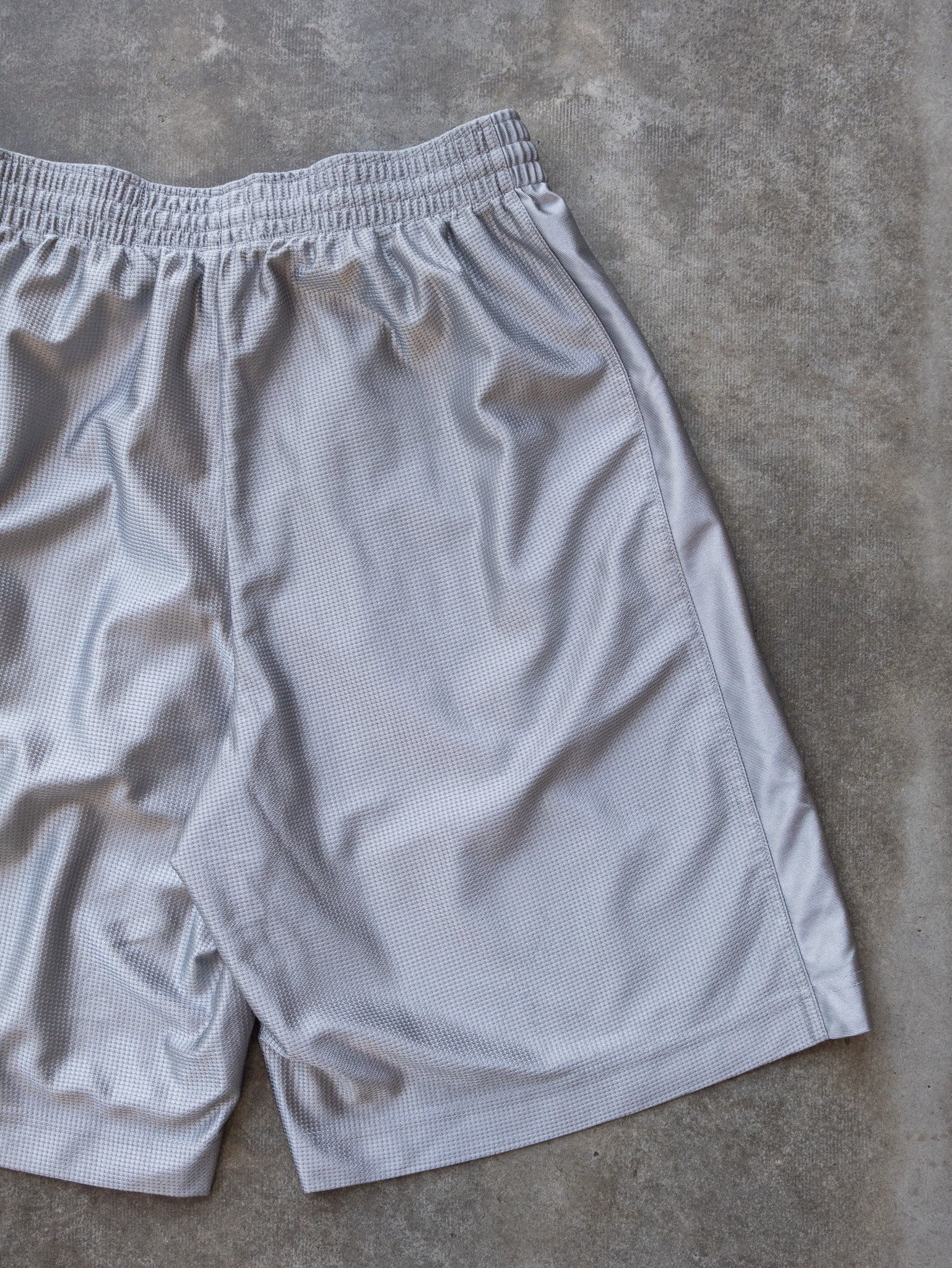 Vintage Silver Nike Basketball Shorts (M)