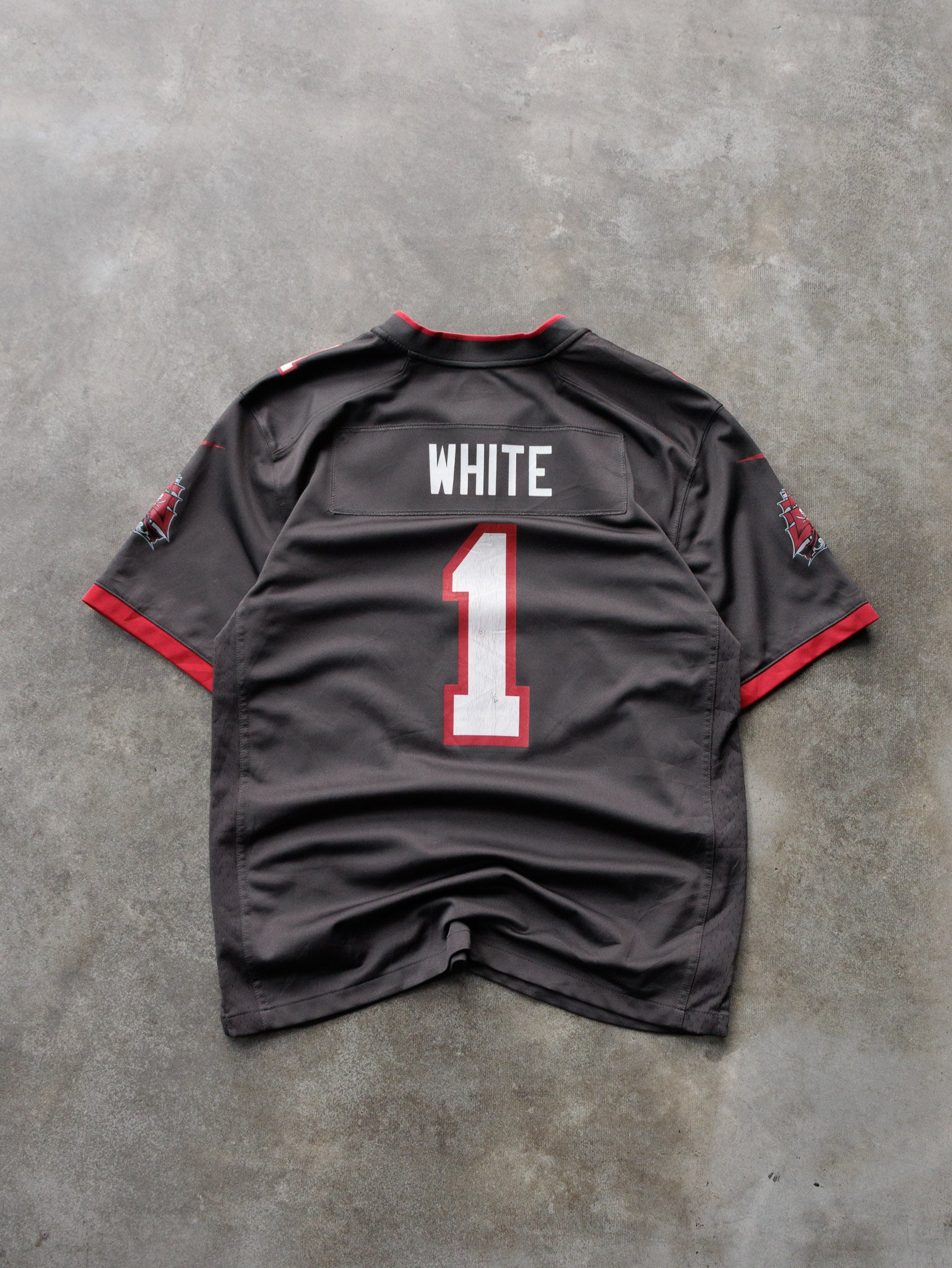 Grey Nike Tampa Bay Buccaneers Rachaad White NFL Jersey (18-20Y)