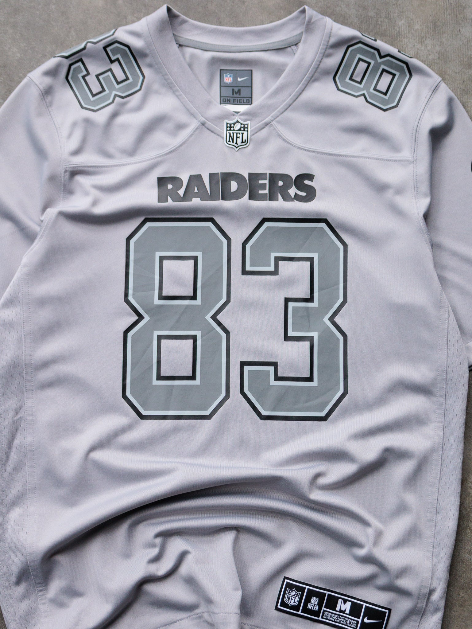 Grey Nike Oakland Raiders Darren Waller NFL Jersey (M)