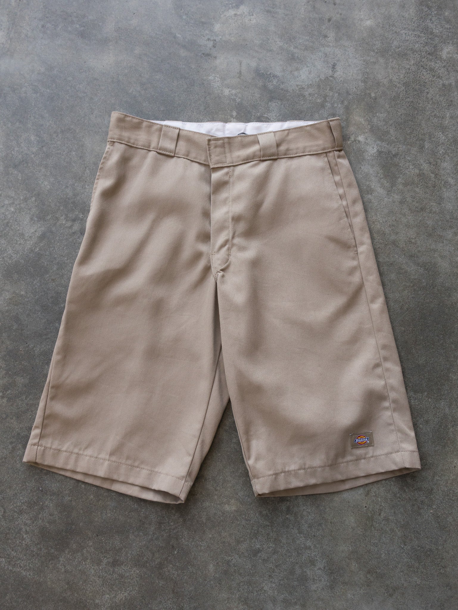 Vintage Khaki Dickies Work Shorts (W32)