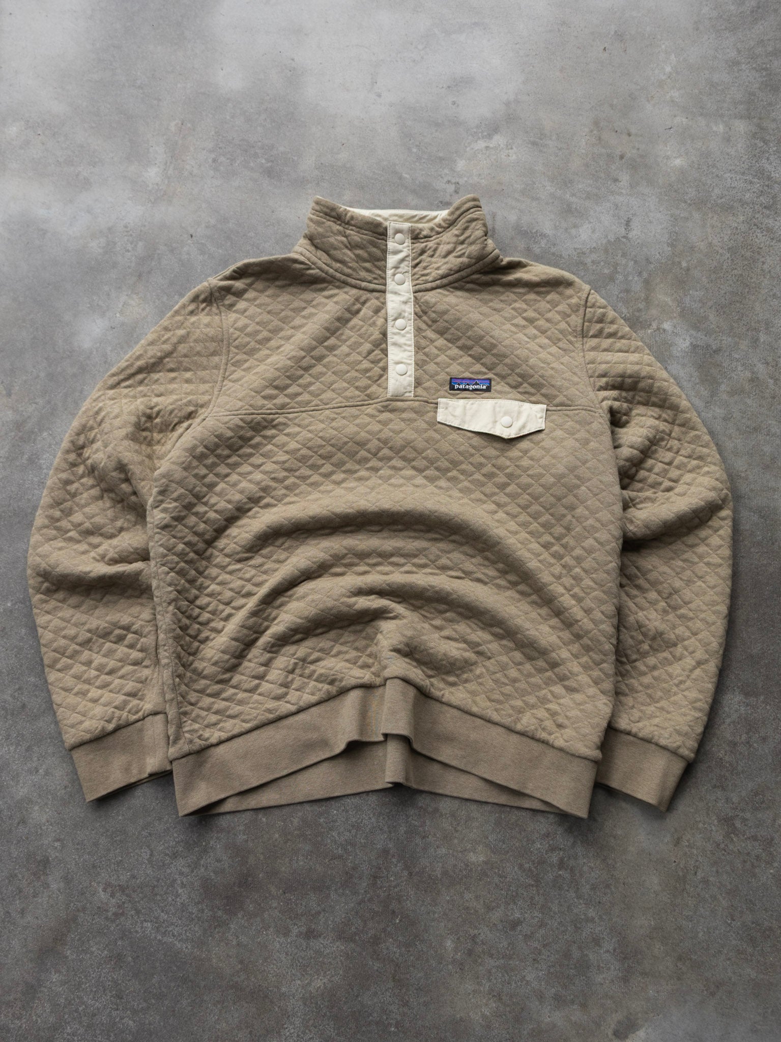Vintage Tan Patagonia Quilted Snap-T Pullover Sweatshirt (Women's L)