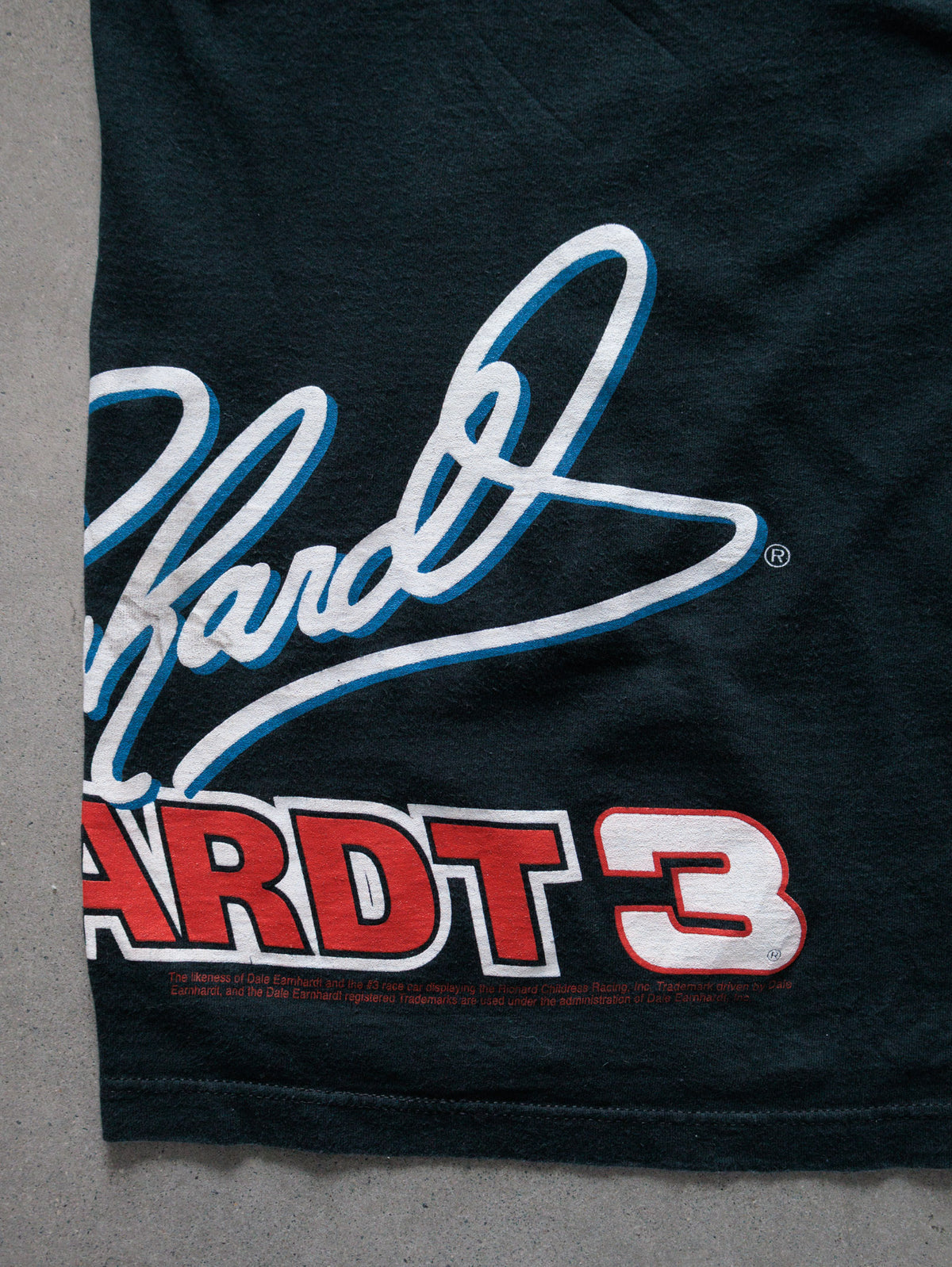 Vintage 1998 Black NASCAR Dale Earnhardt Tee (L)