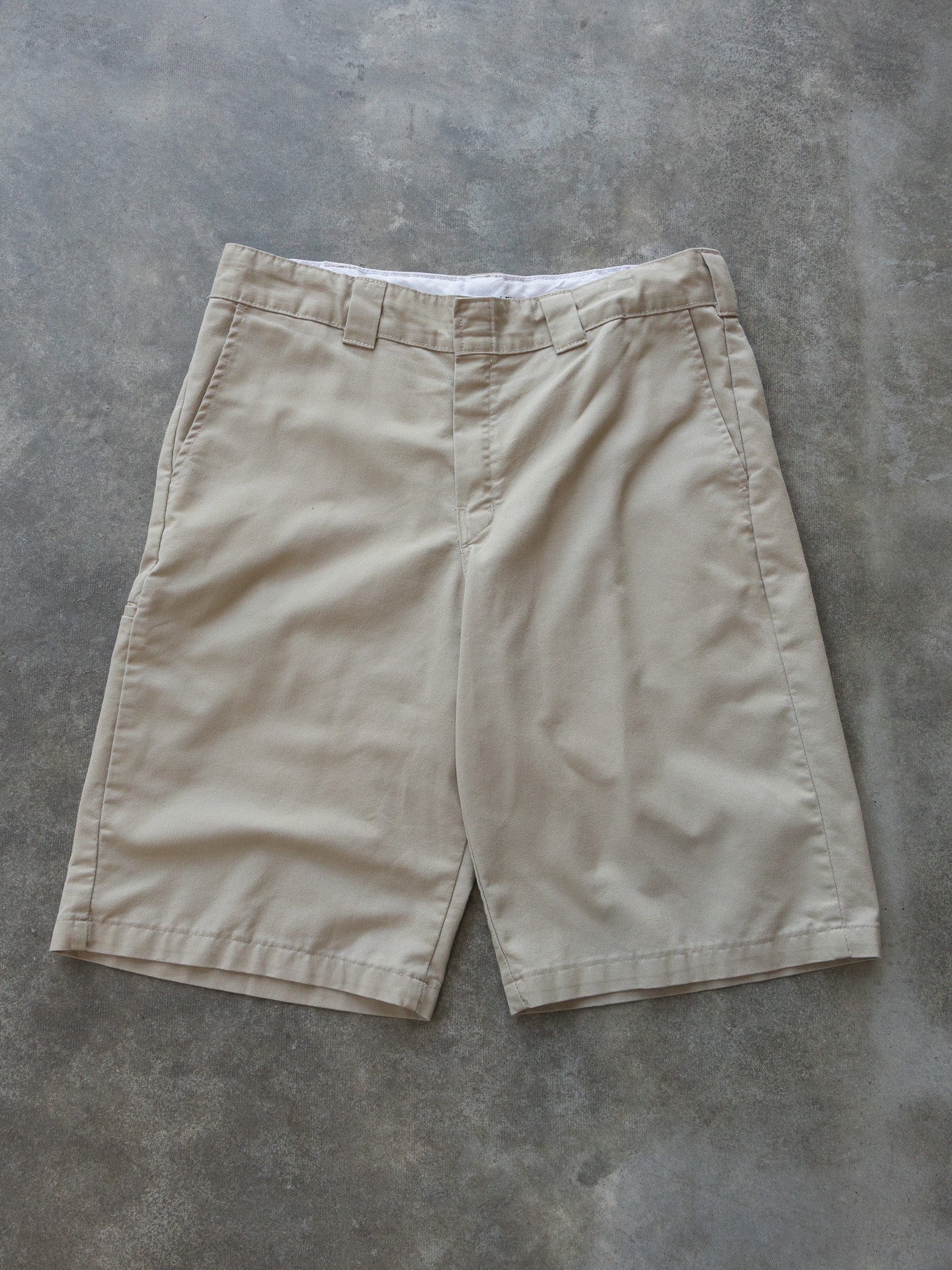 Vintage Khaki Dickies Work Shorts (W36)