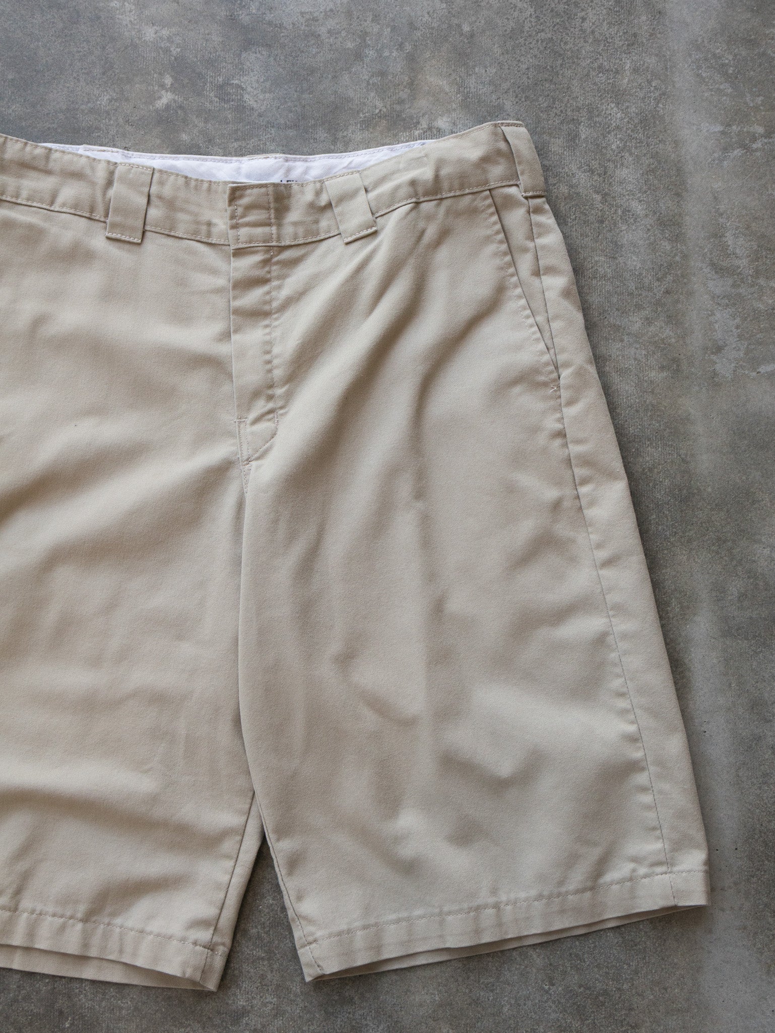 Vintage Khaki Dickies Work Shorts (W36)
