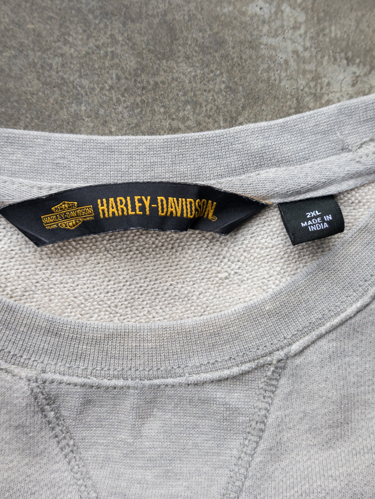 Vintage Grey Harley-Davidson Badge Sweatshirt (2XL)