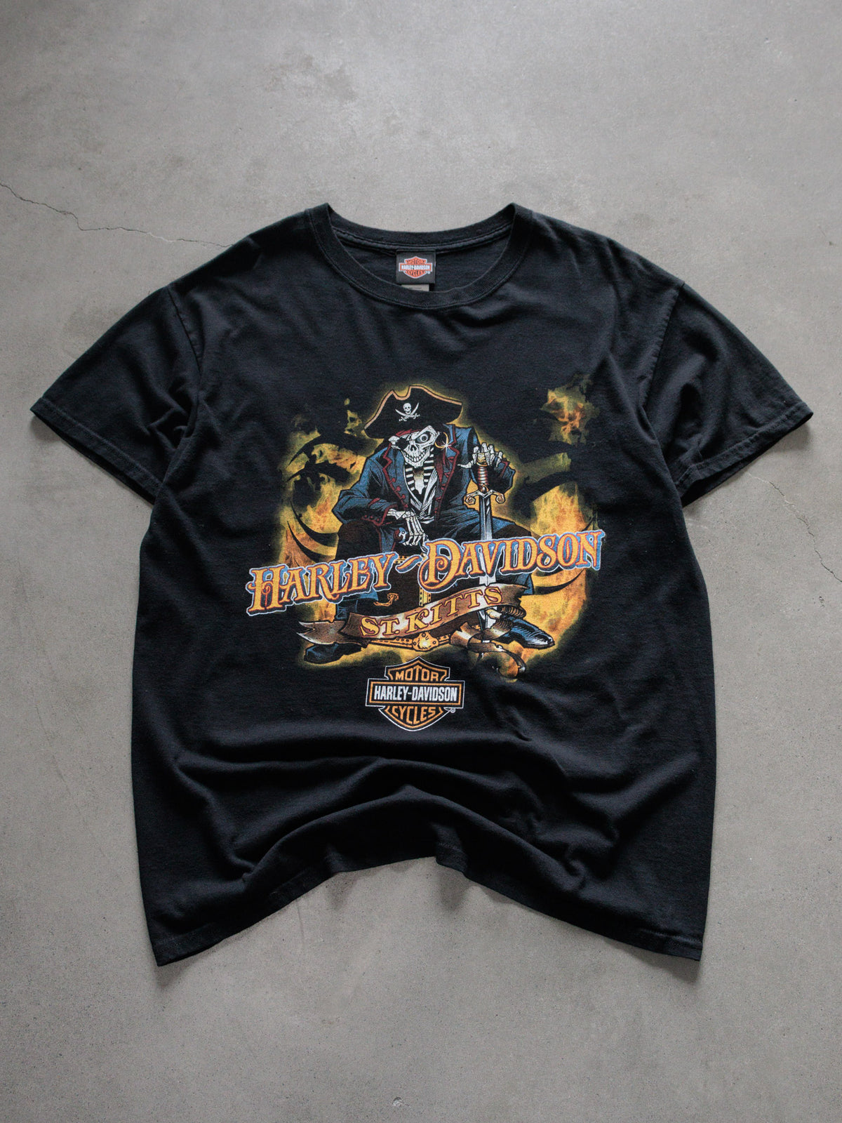 Vintage Black Harley-Davidson St. Kitts Blackbeard's Revenge Tee (L)