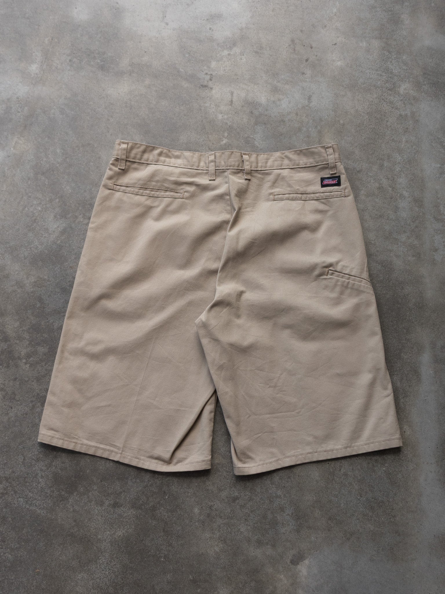 Vintage Khaki Dickies Work Shorts (W36)