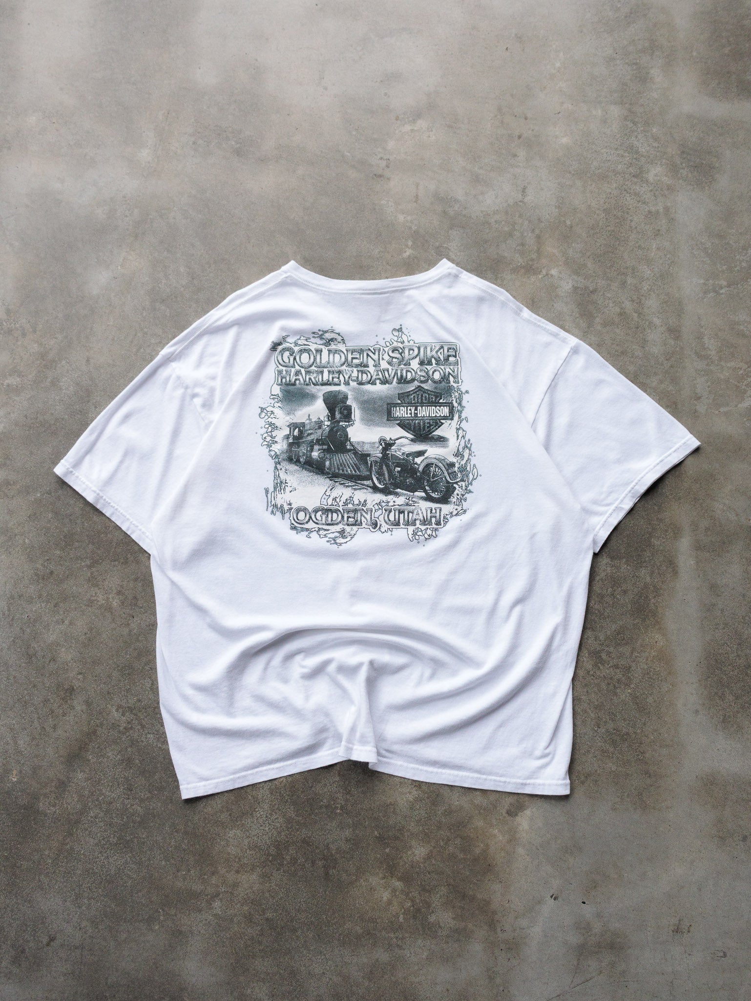 Vintage 00s Harley-Davidson Ogden Utah Twin Engine Tee (XL)