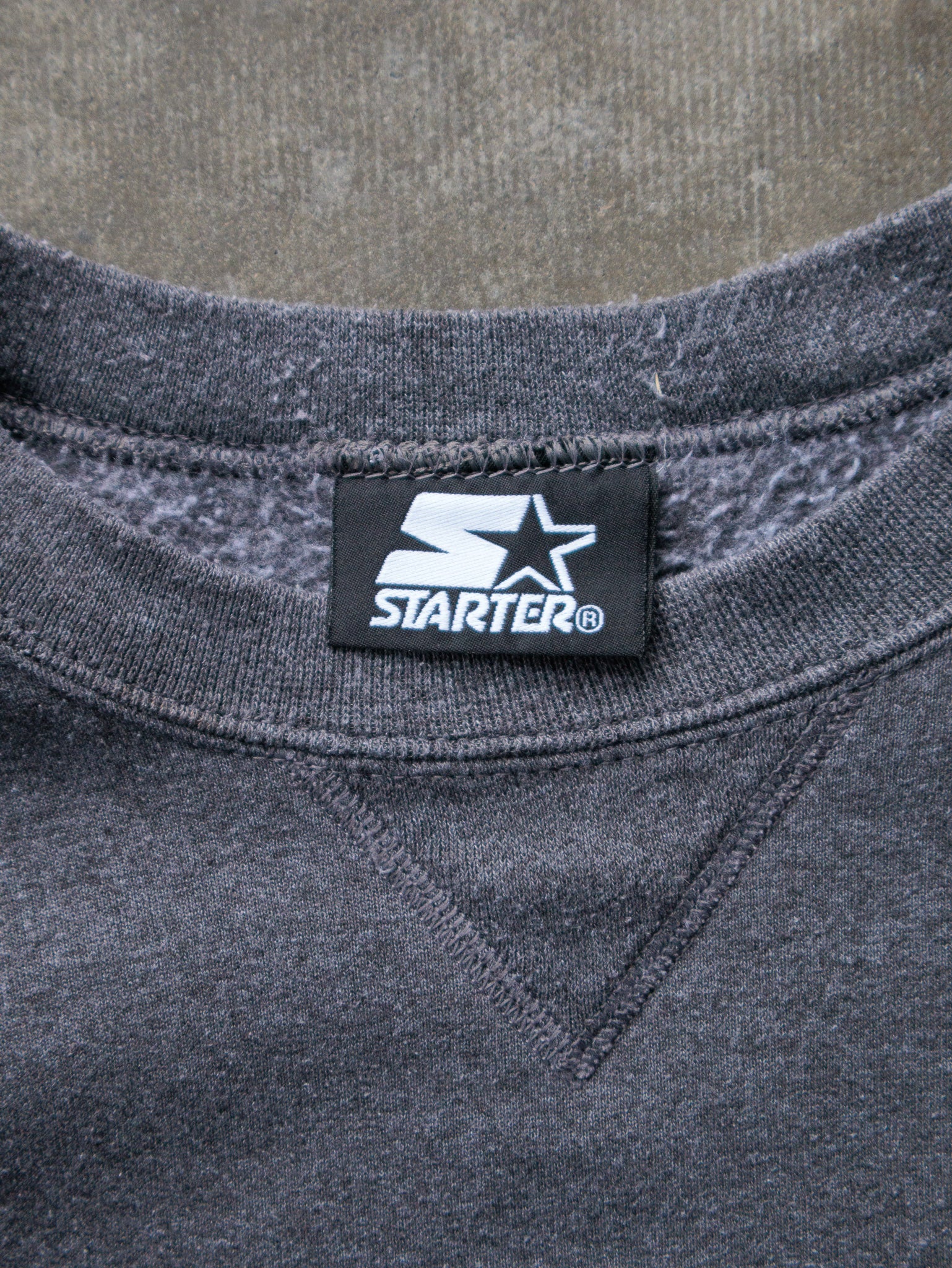 Vintage 90s Grey Starter Sweatshirt (L)
