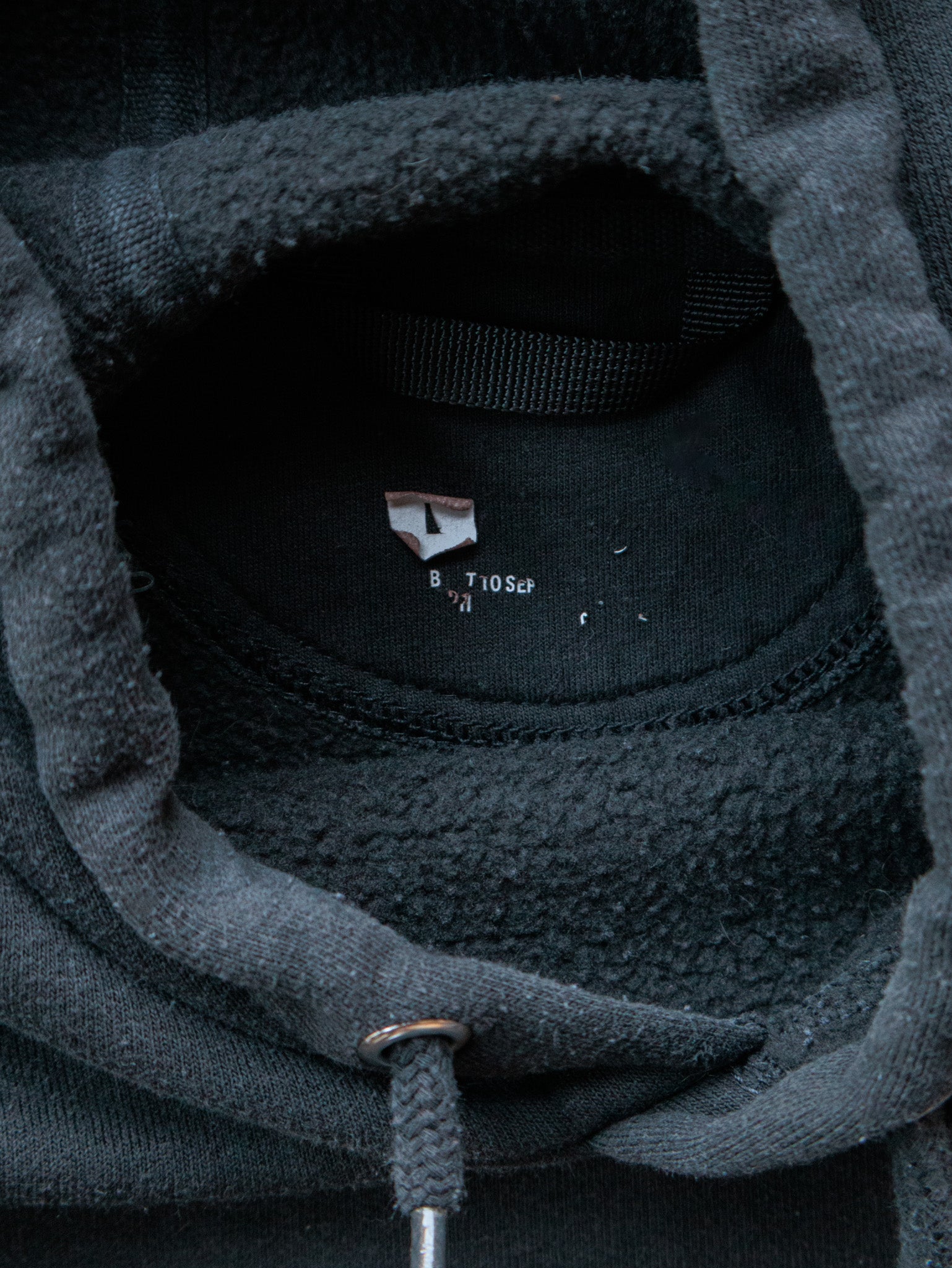 Vintage Black Carhartt Hoodie (L)