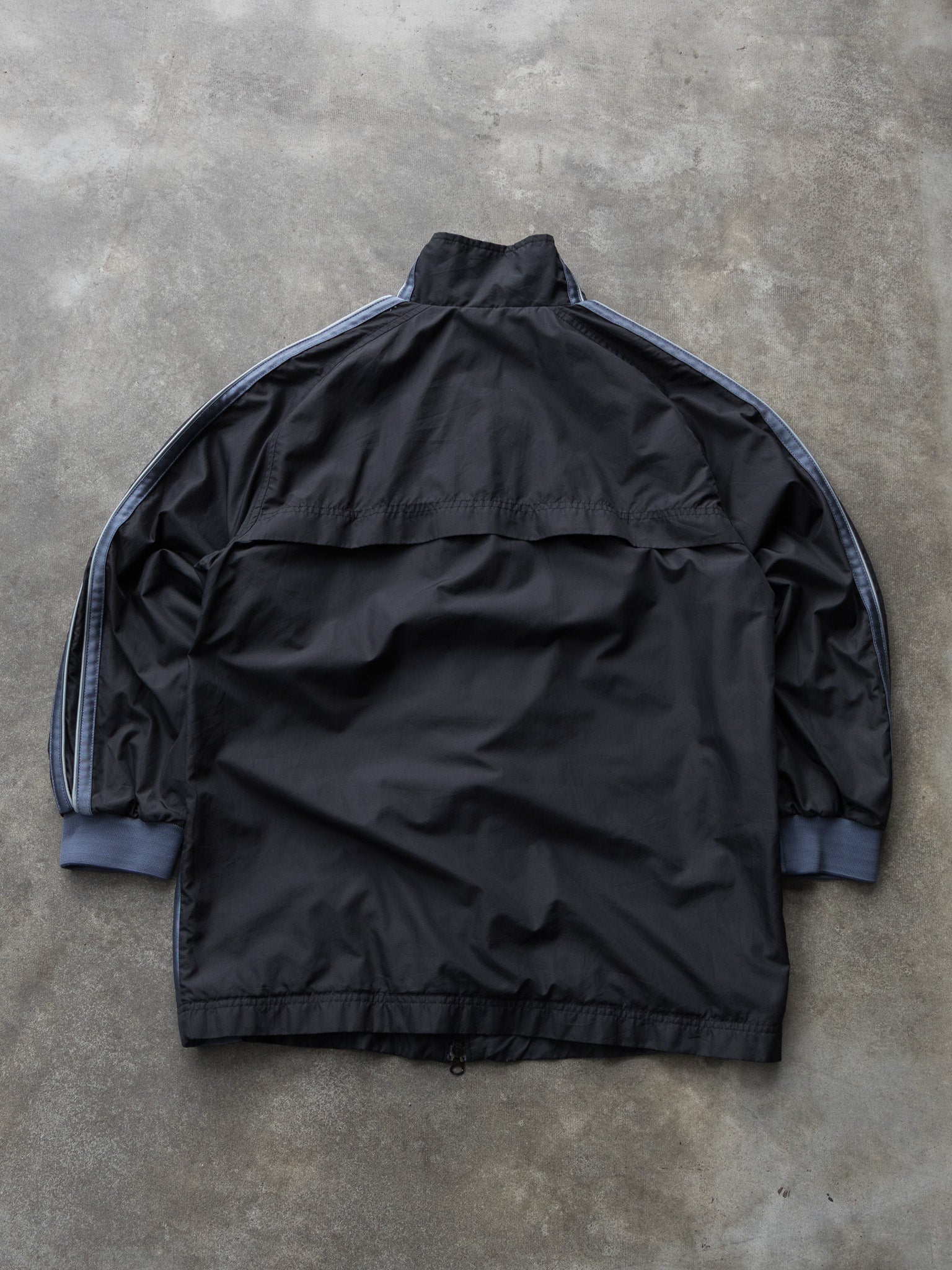 Vintage Black & Grey Nike Jacket (18-20Y)