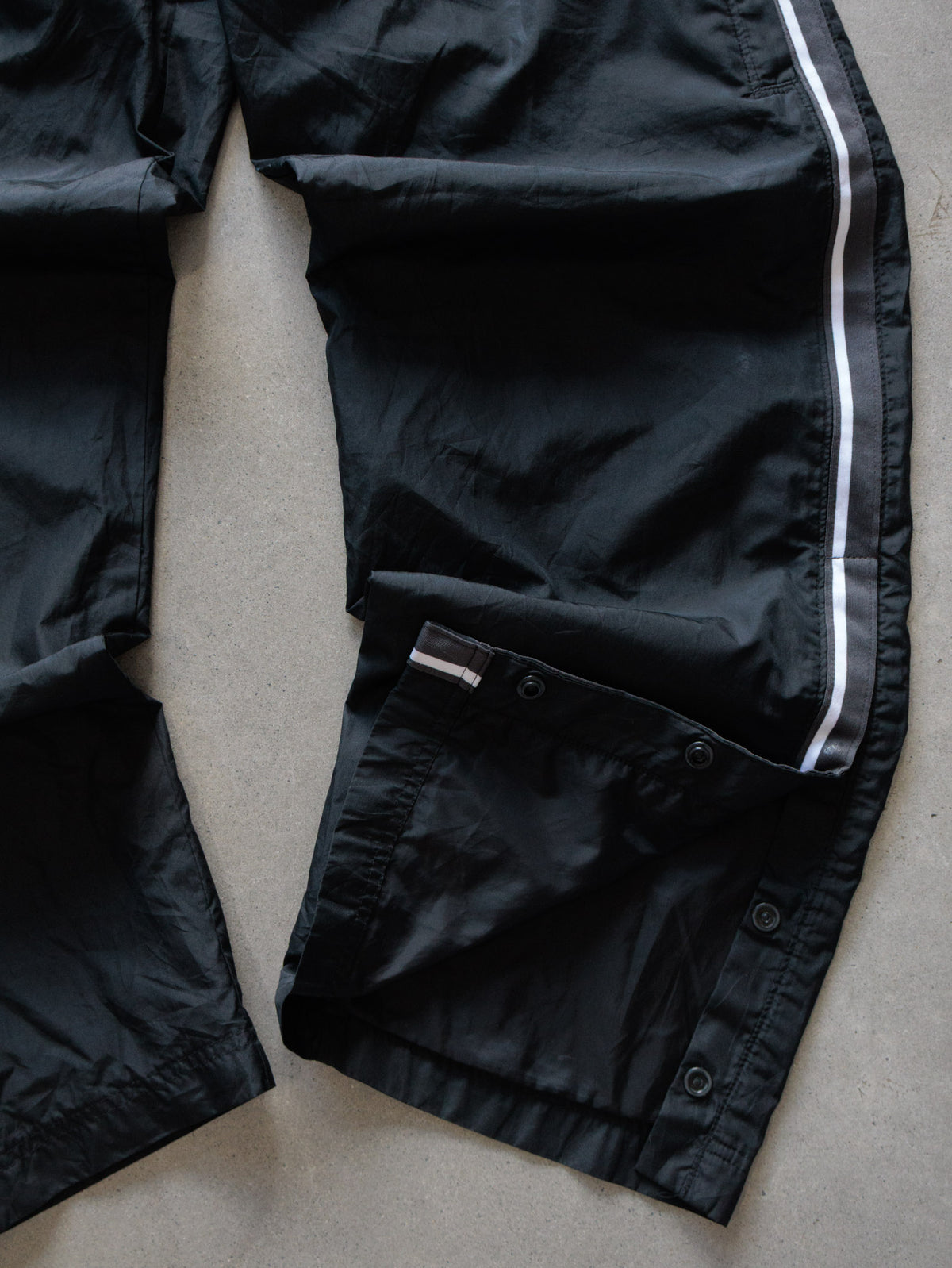 Vintage 00s Black Nike Snap Track Pants (S)