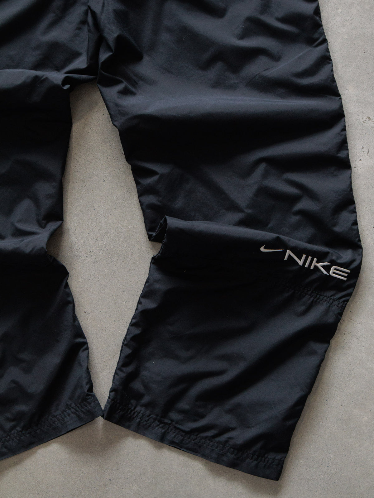 Vintage 00s Black Nike Track Pants (-)