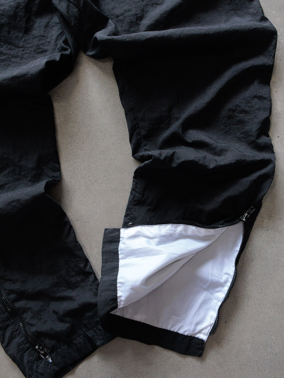 Vintage 90s Black Nike Track Pants (Women's M)
