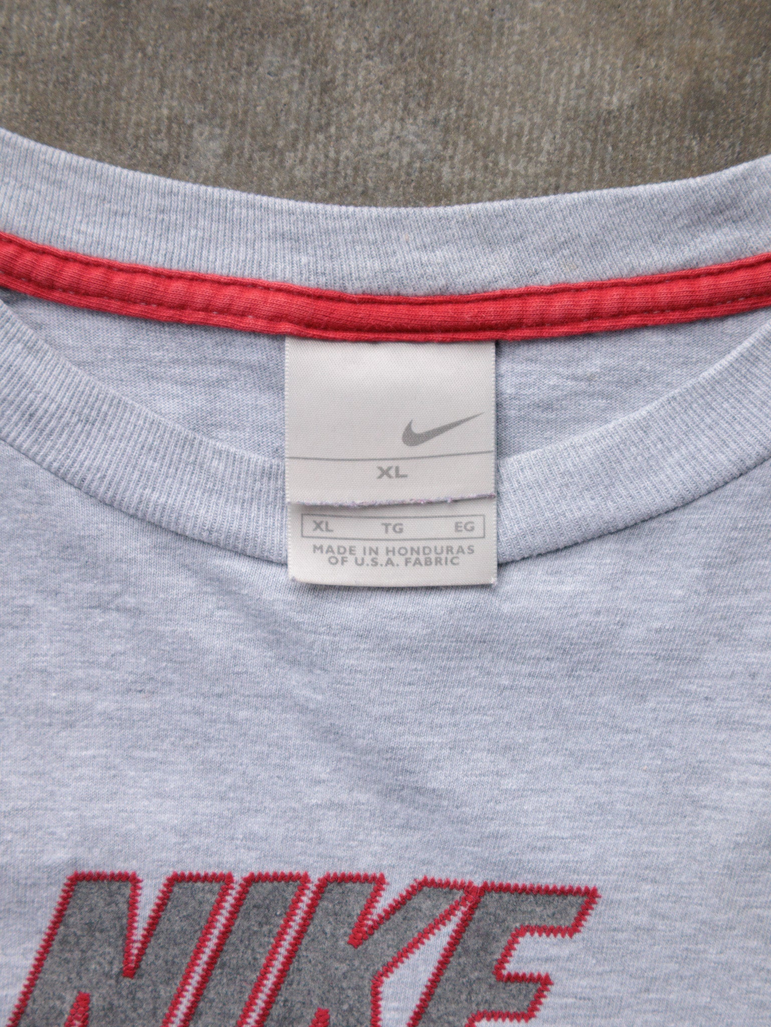 Vintage 00s Grey Nike Logo Tee (XL)
